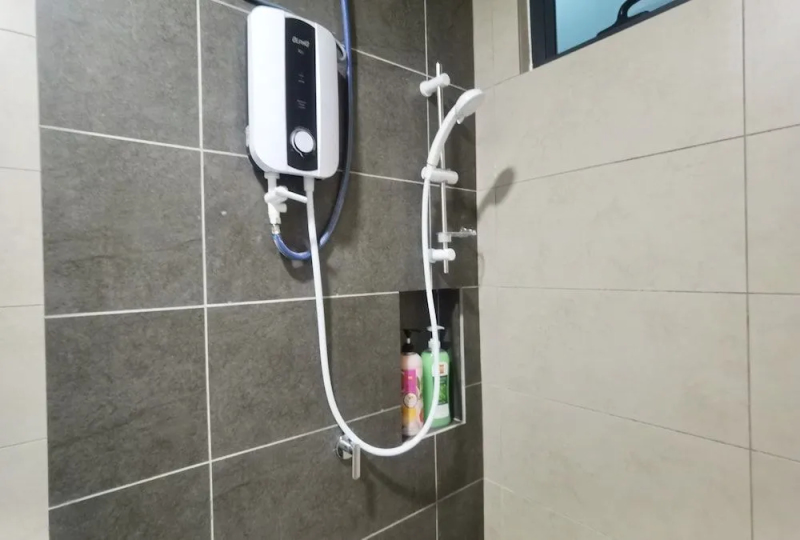 Luminari Suite by Homez Suite