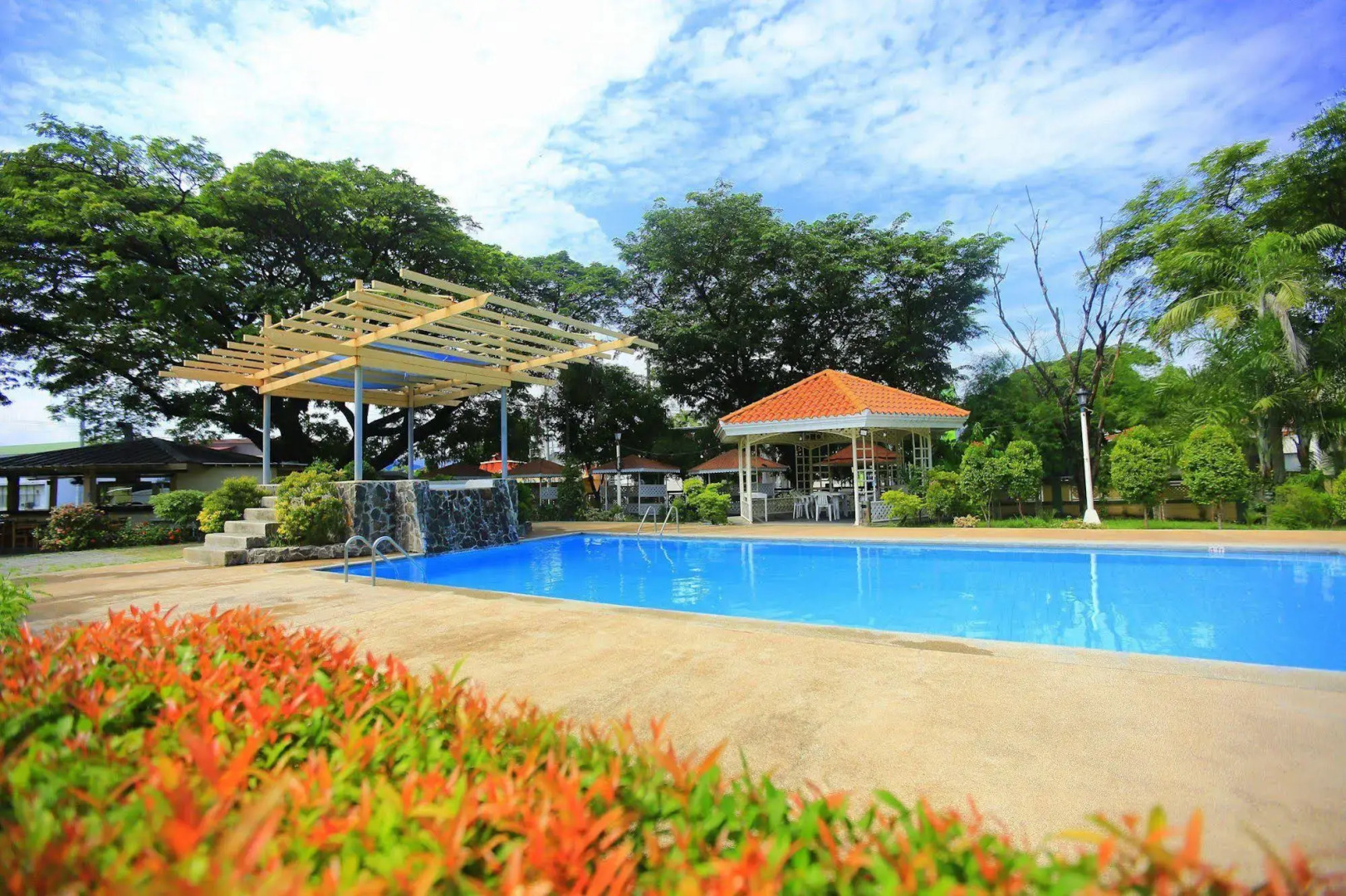 Subic Bay Peninsular Hotel