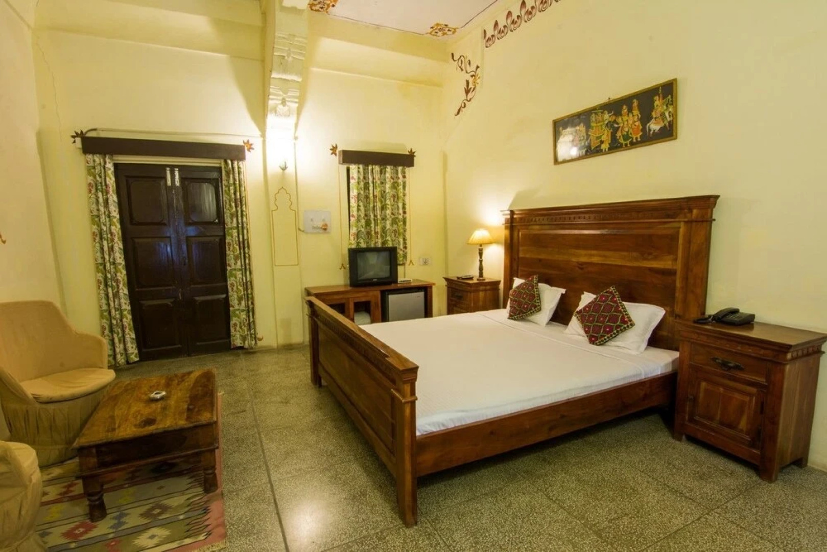 Hotel Jhalamand Garh