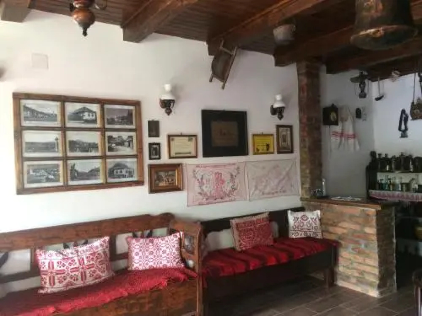 Zsuzsanna Paraszthaz