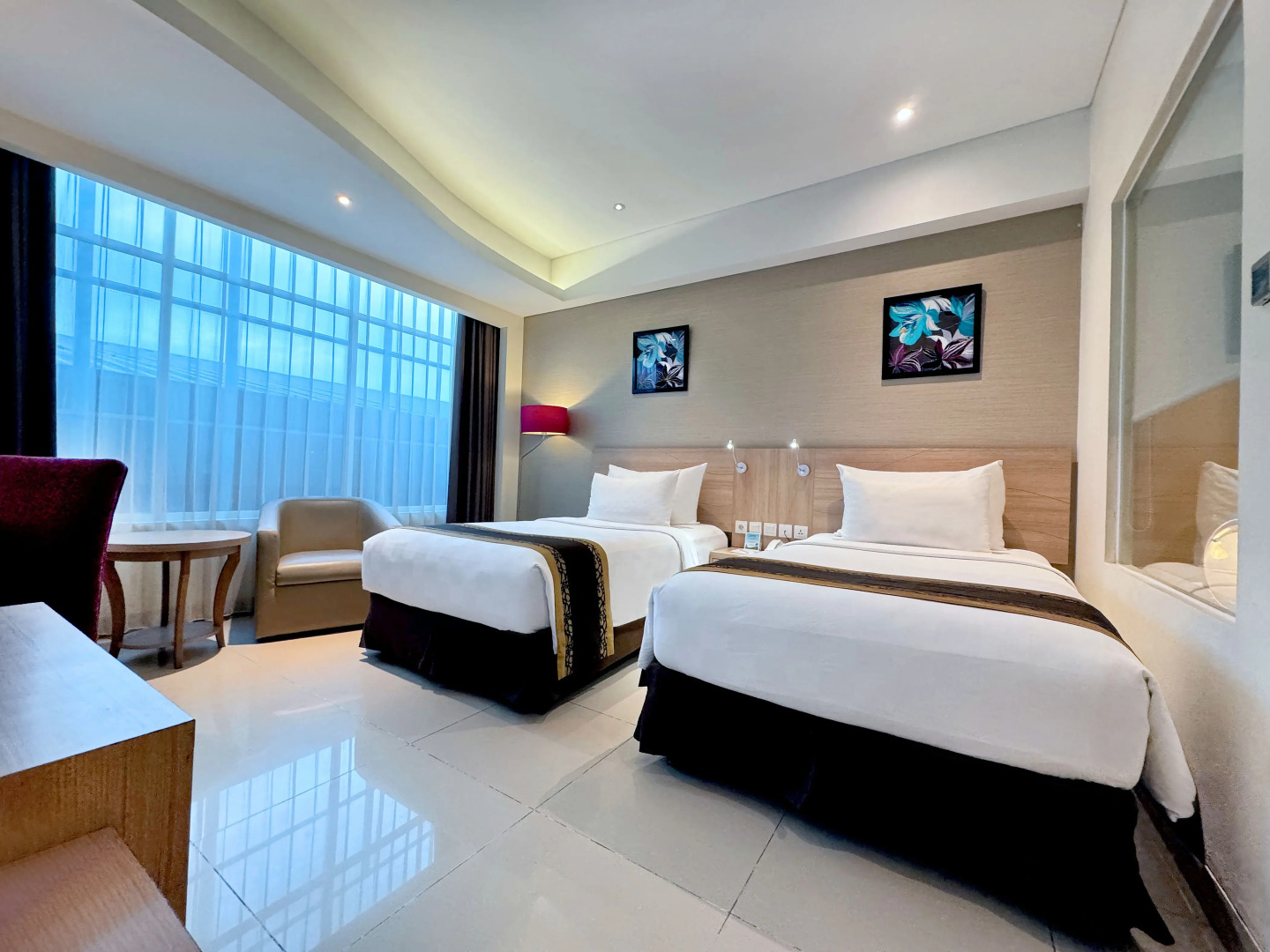 Golden Tulip Galaxy Hotel