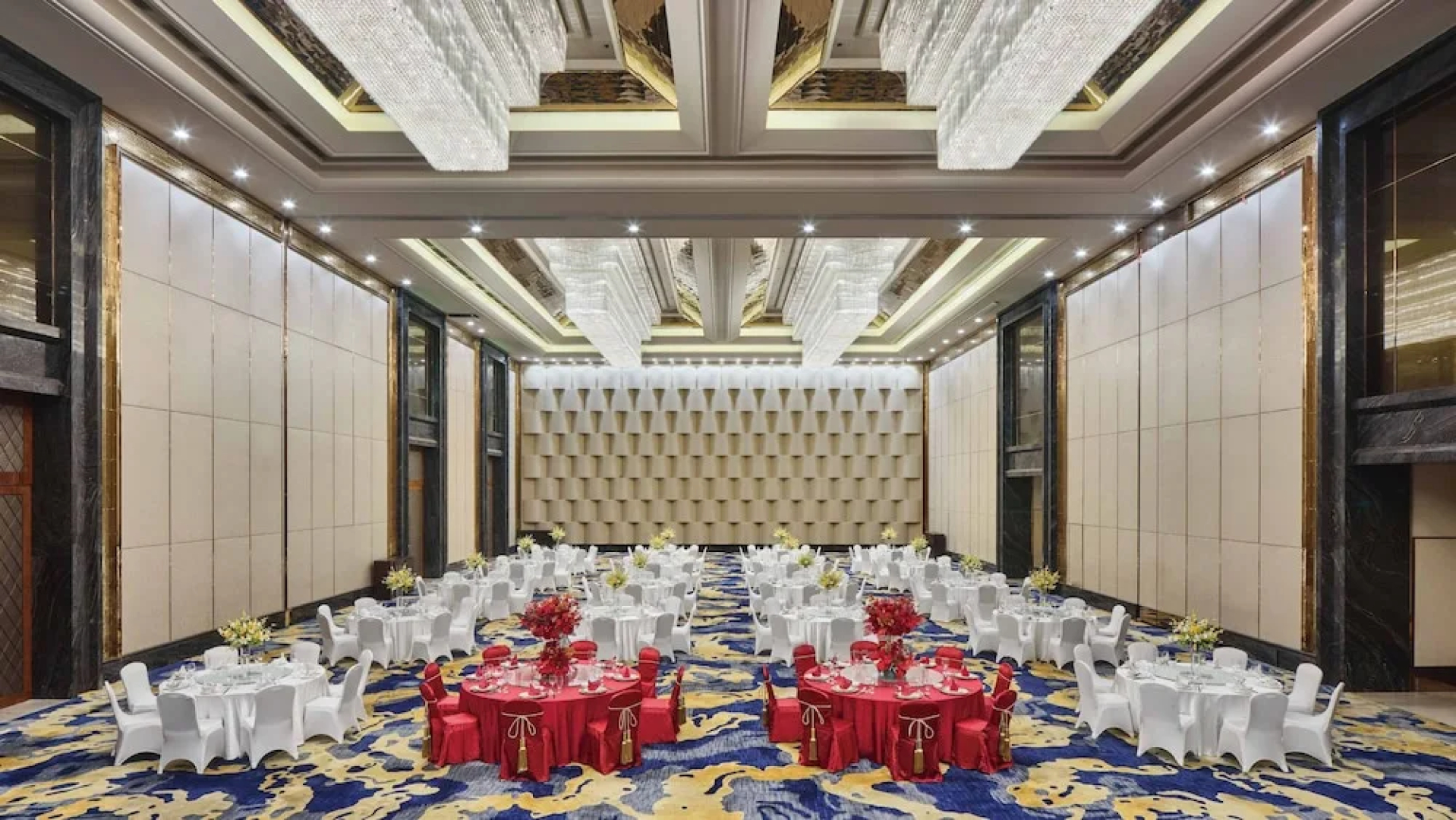 Crowne Plaza Hailing Island
