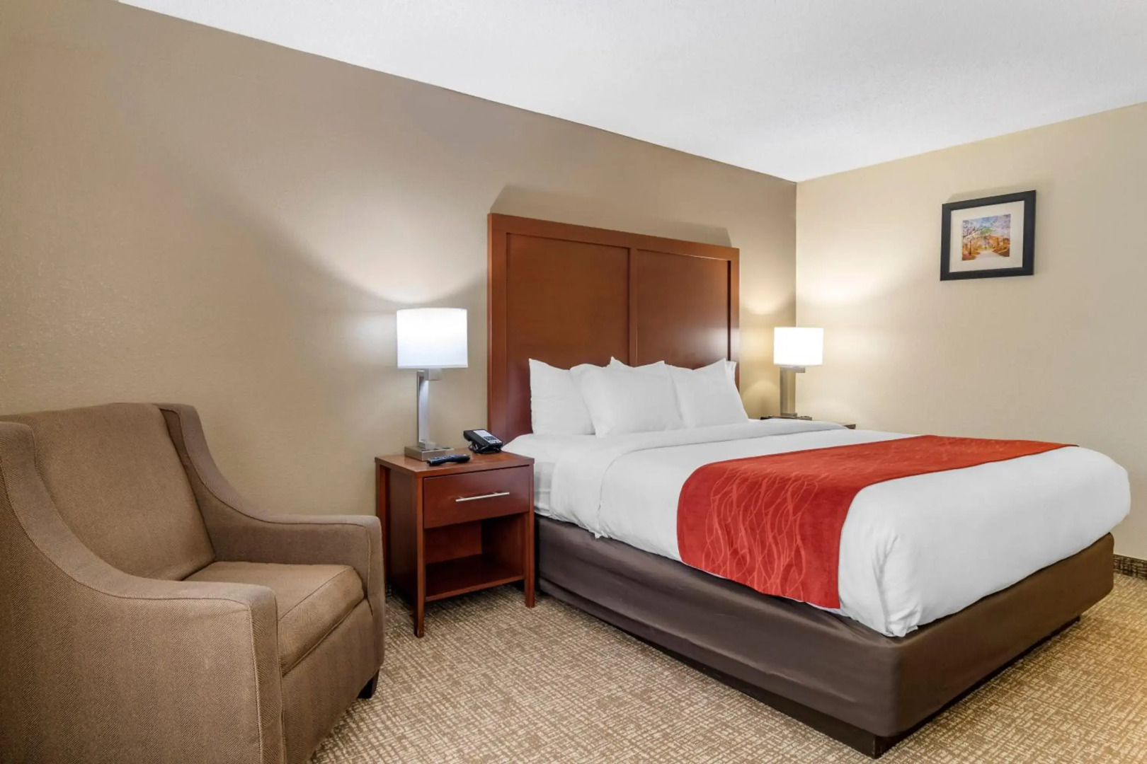 Comfort Inn & Suites Macon North I-75