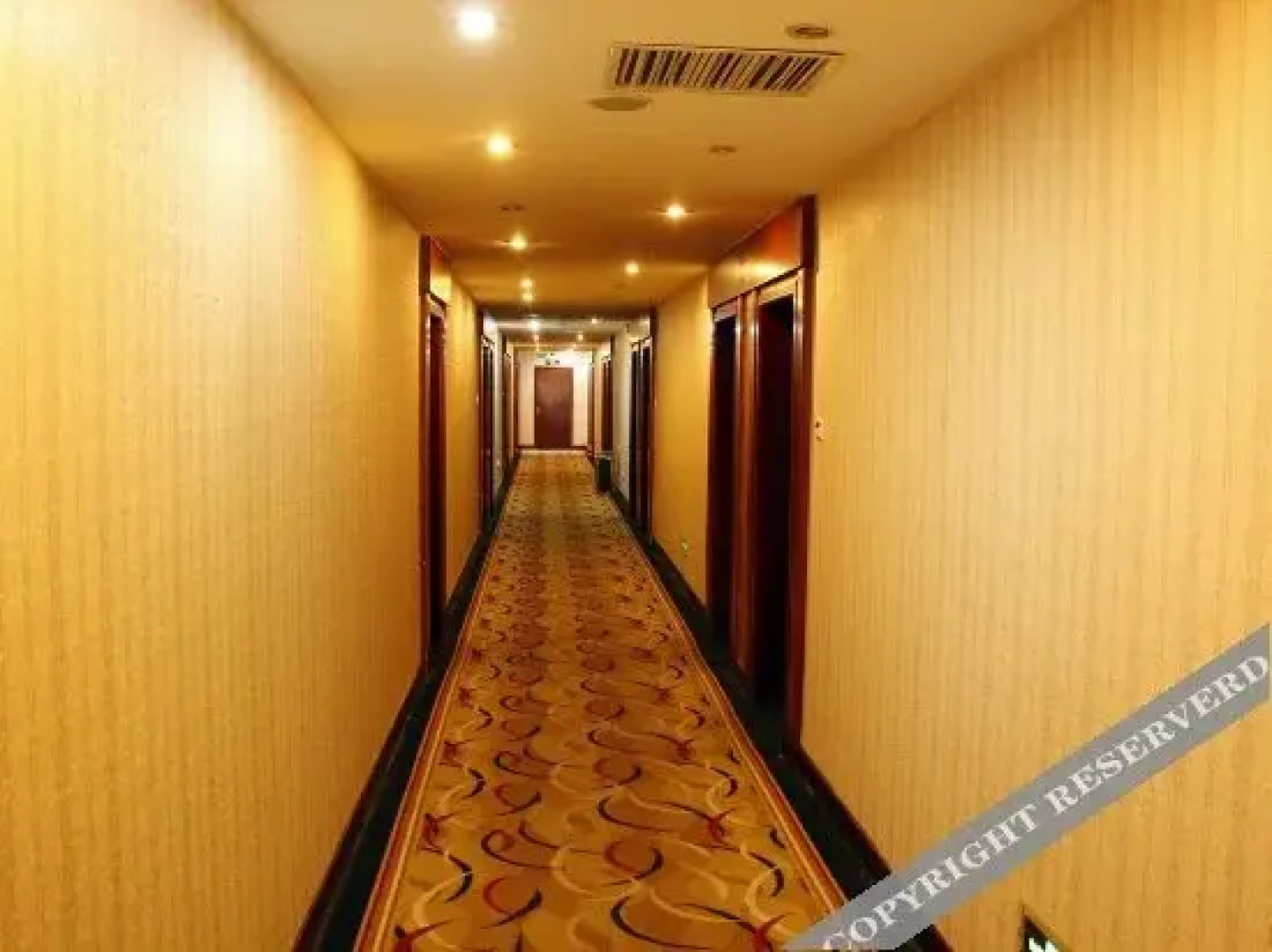 Taigeyuan Business Hotel