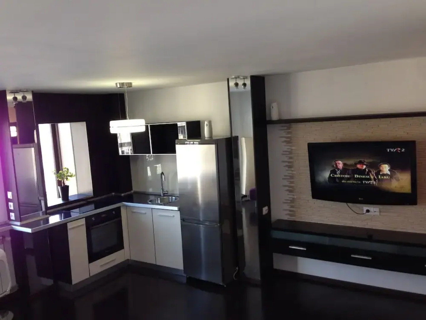 Studio G by MRG Apartments