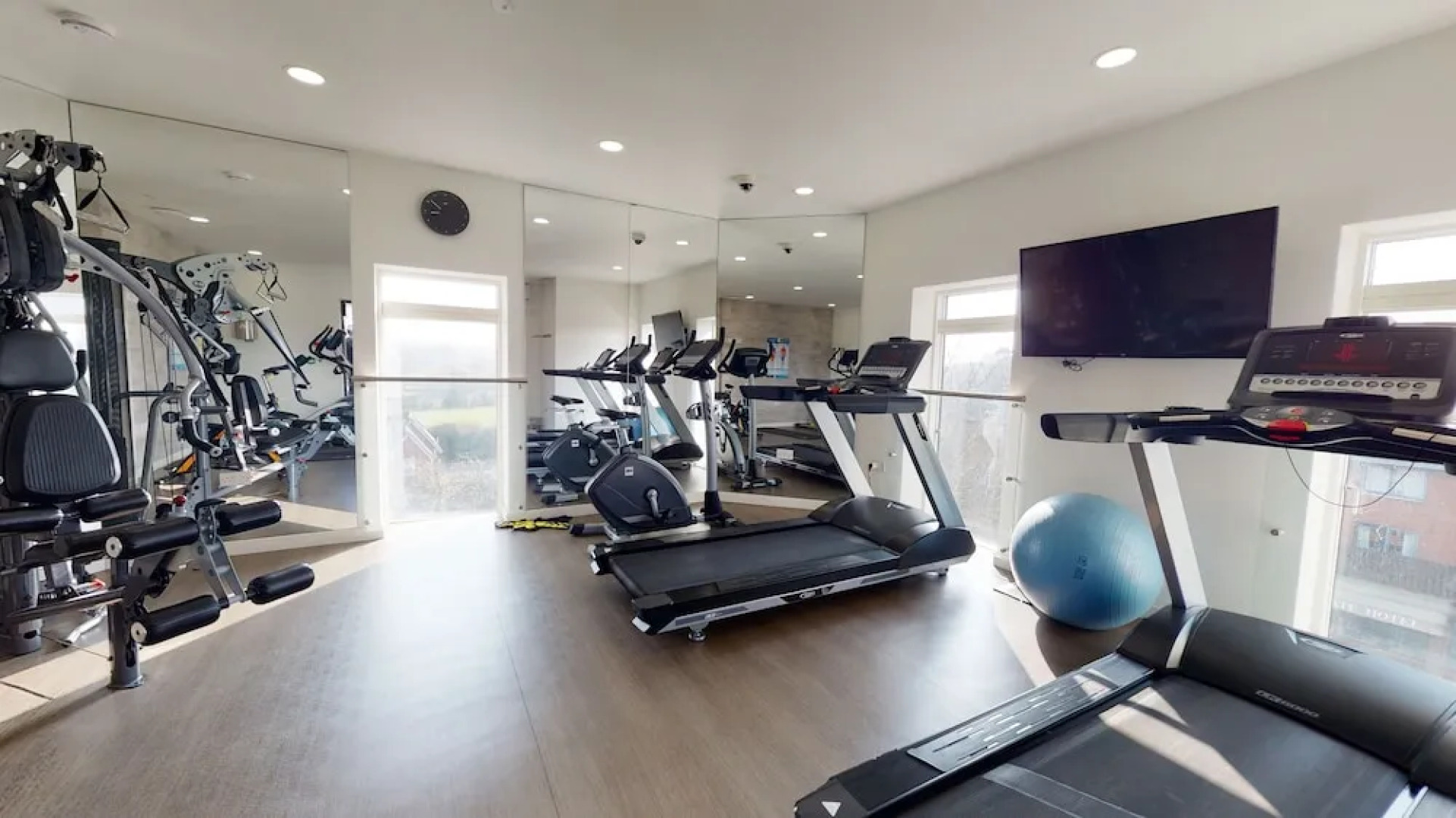 Luxury 1-bed Town Centre South Stevenage