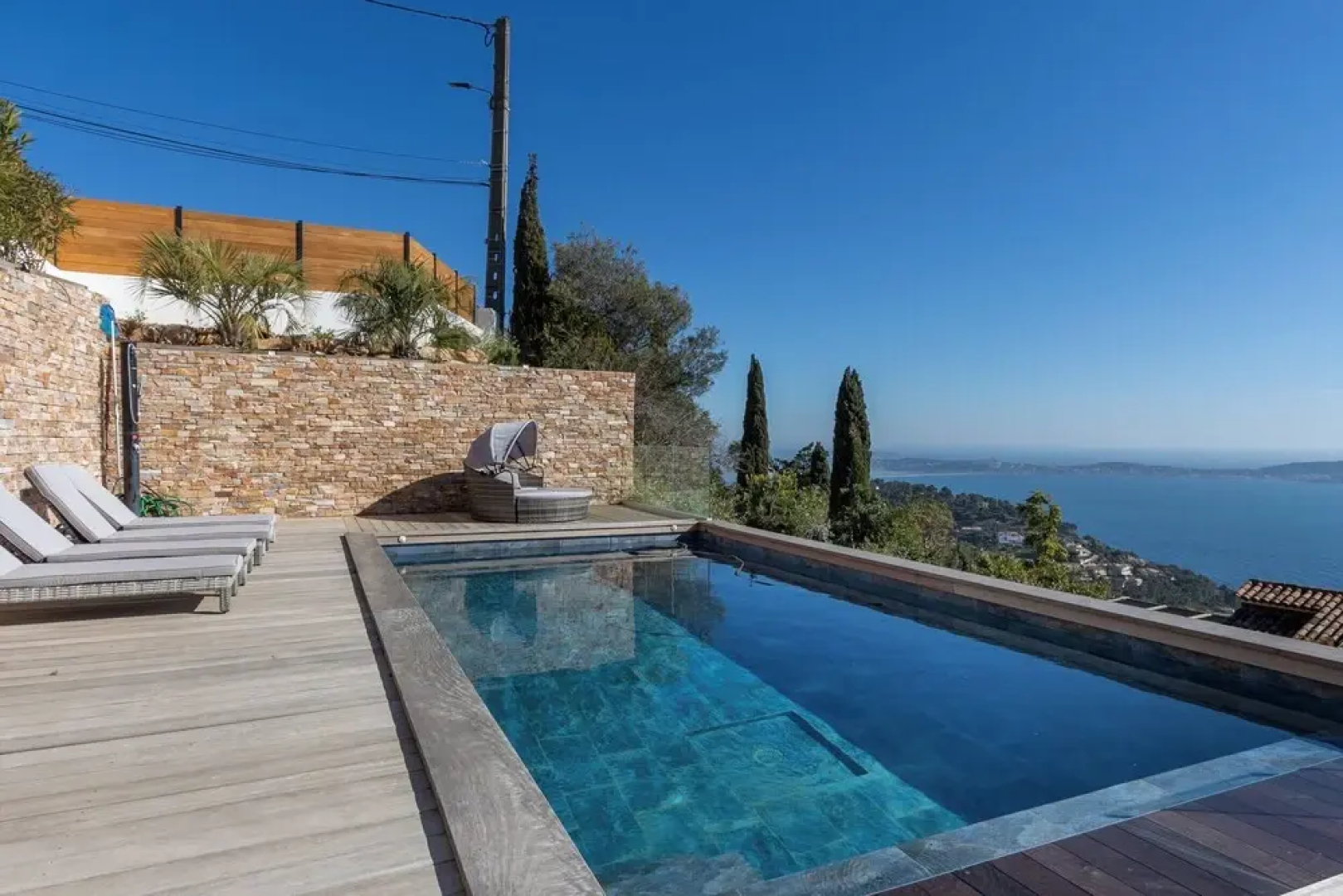 Villa Vue Mer La Californie – Face aux îles d’Or