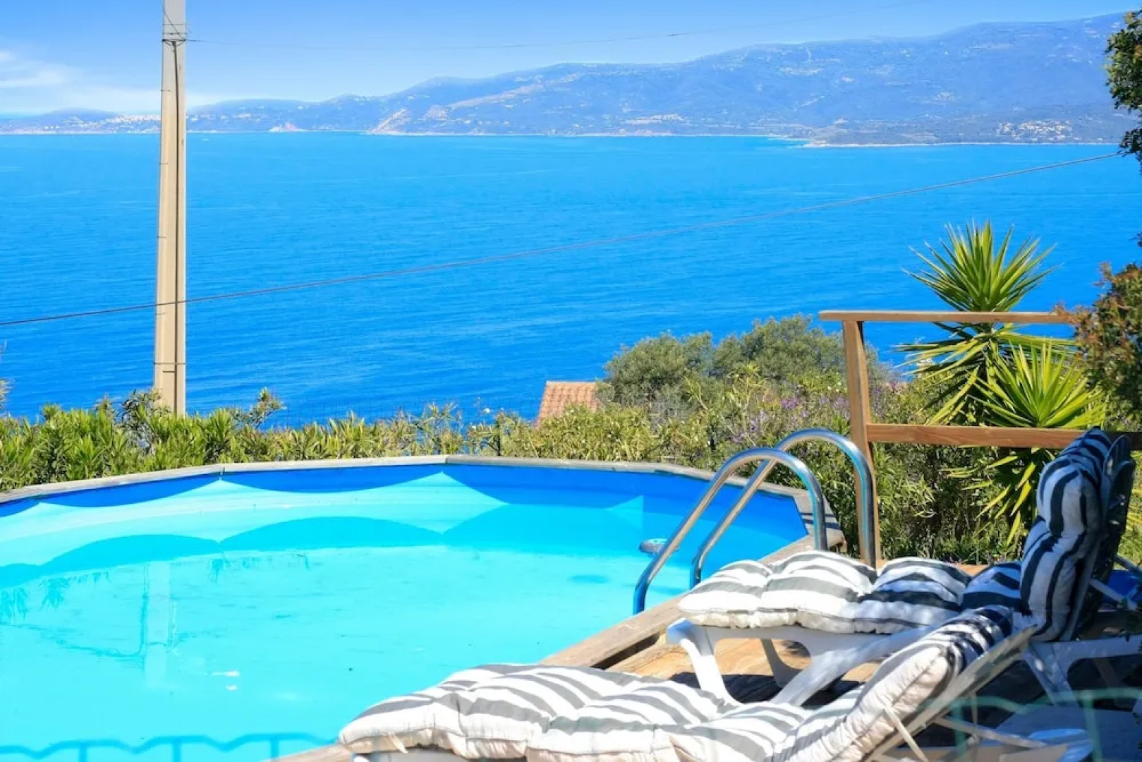 House With 5 Bedrooms in Calcatoggio, With Wonderful sea View, Private