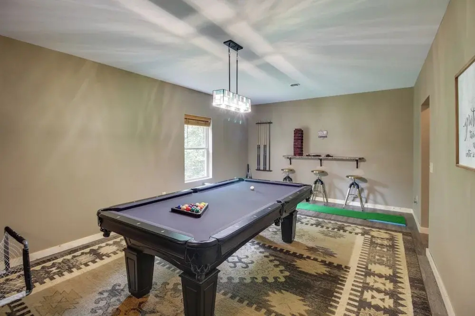 Upscale Coosawattee Cabin w/ Hot Tub & Fire Pit!