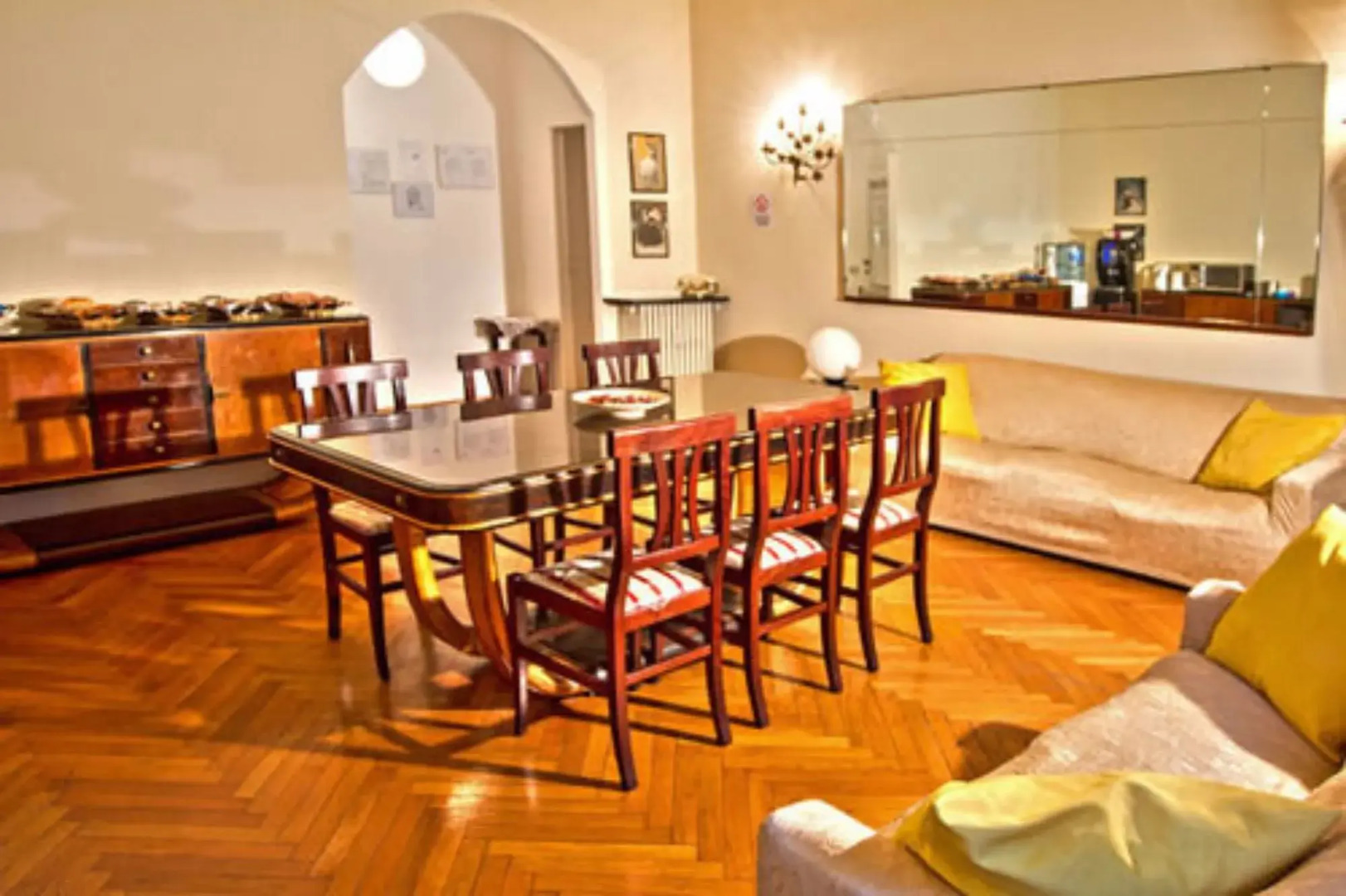 B&B I Am Here Central Station