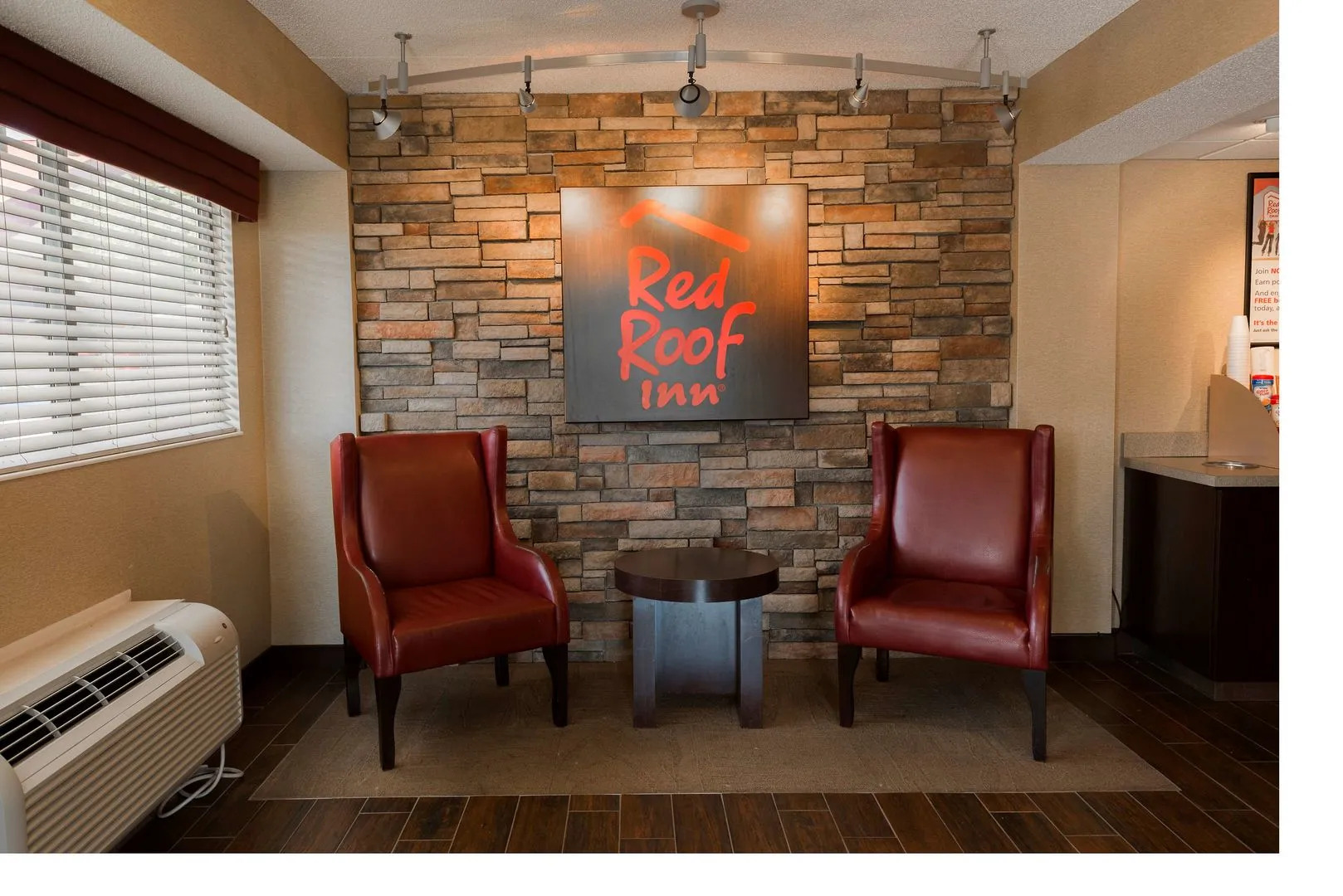 Red Roof Inn Rockford East – Casino District