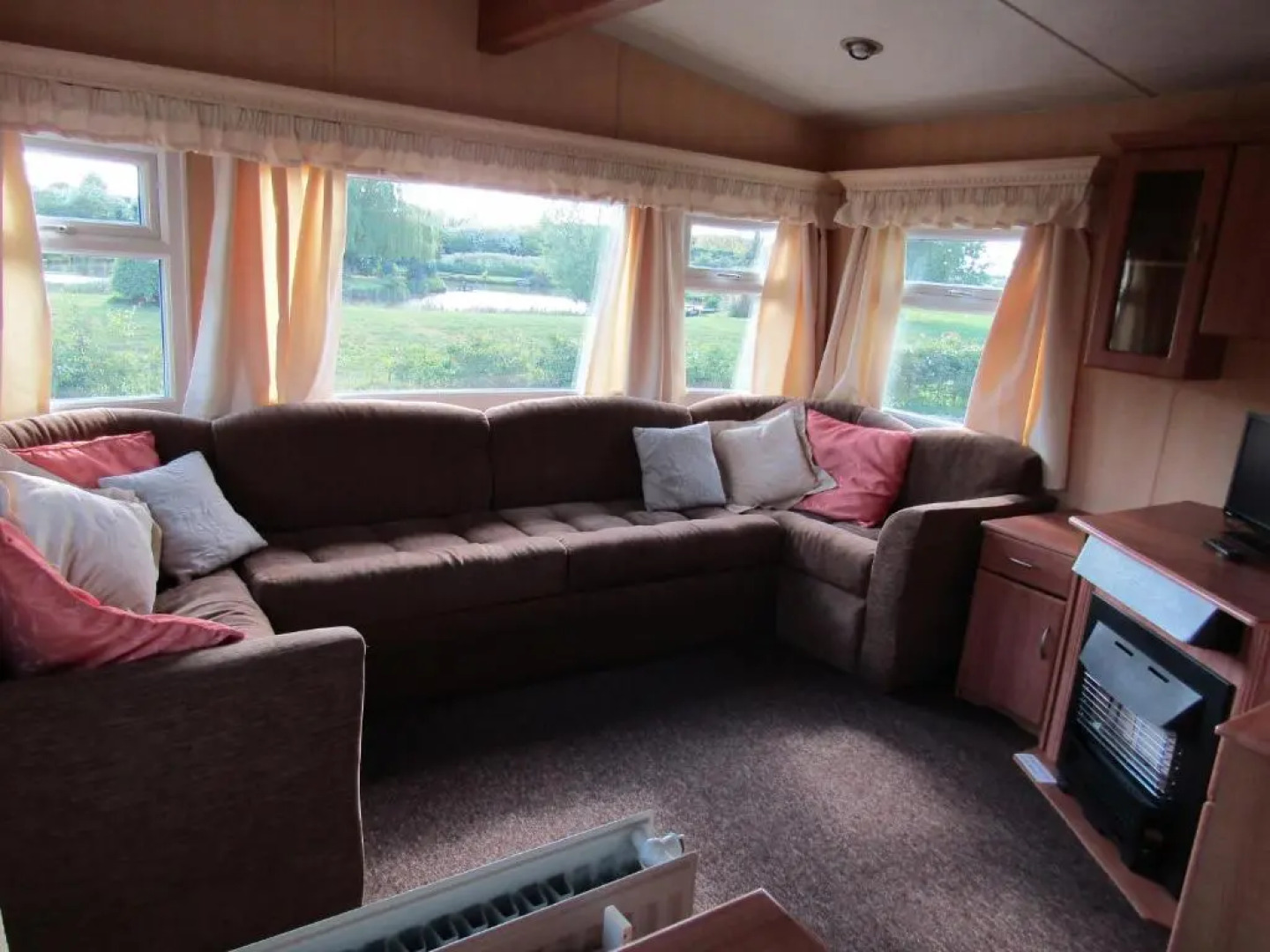 Fenlake holiday accommodation