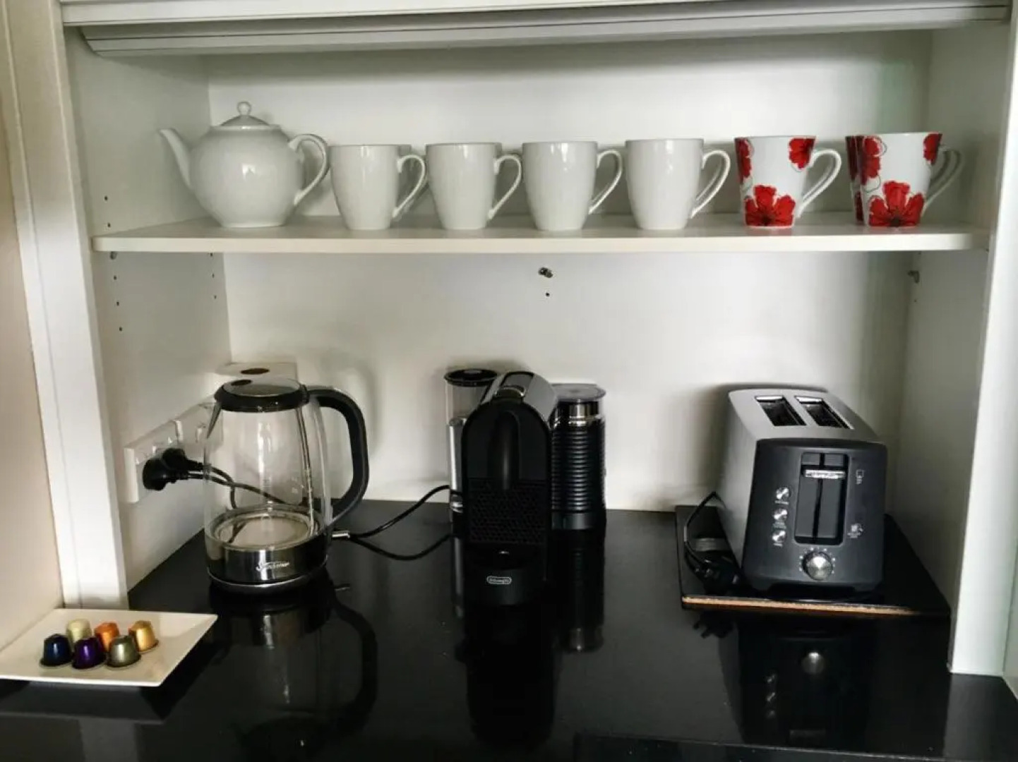 Luxury 3Br, 1.5 Bath Penthouse With Fabulous Views