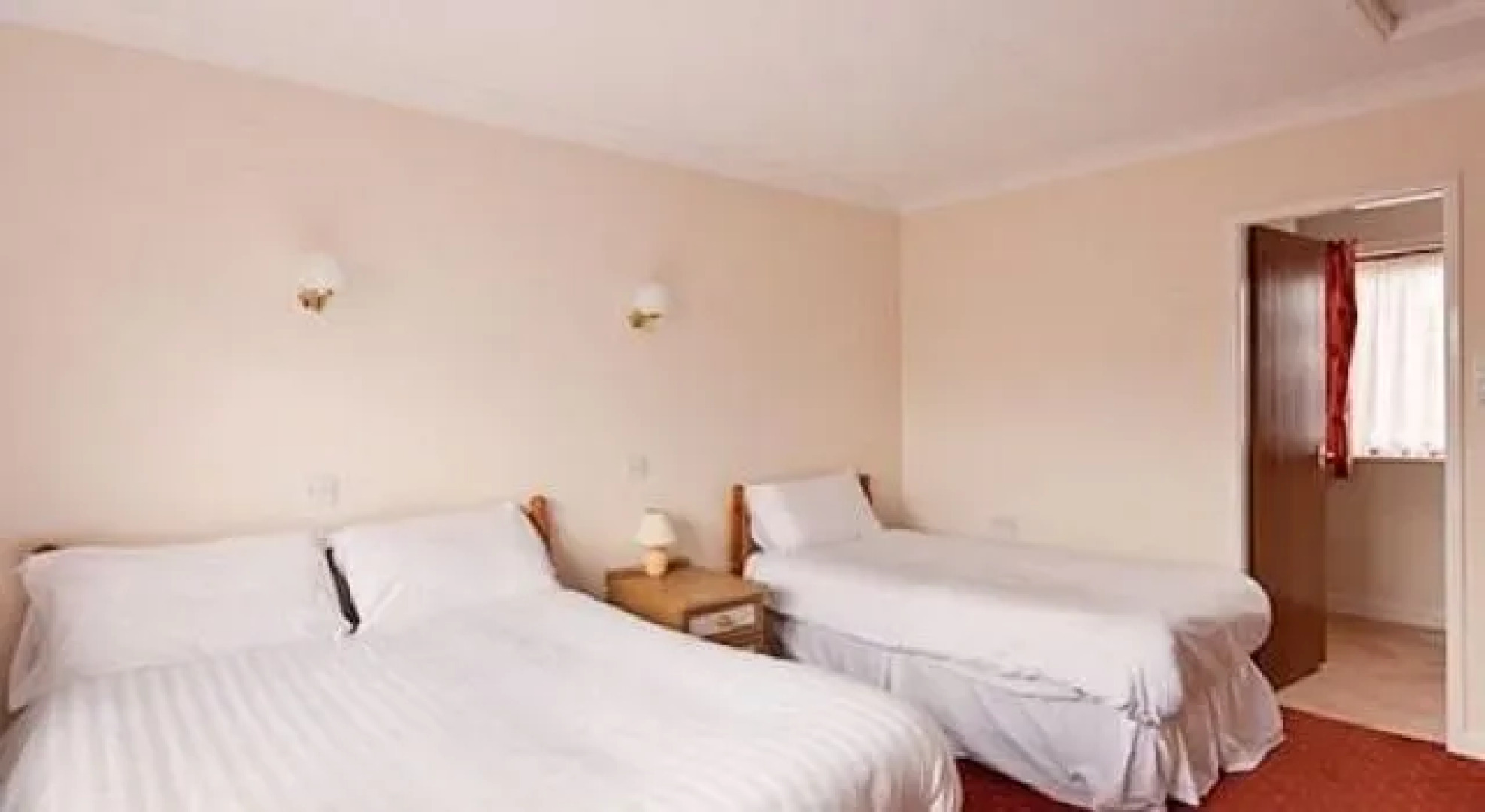 The White Rose Hotel