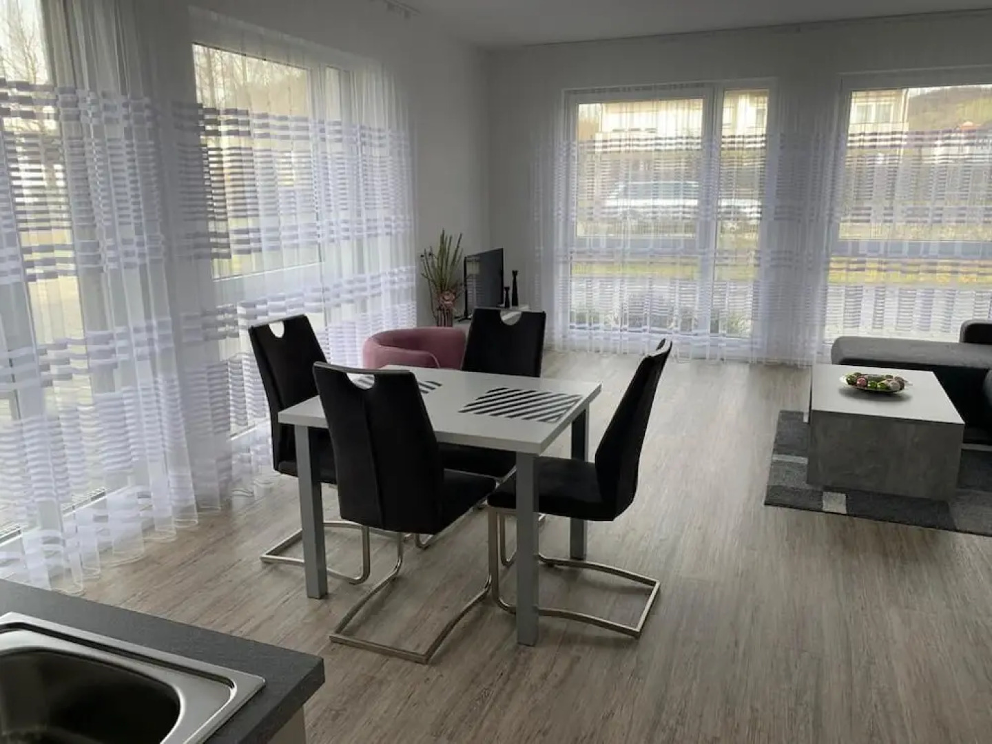 Royal City Apartments