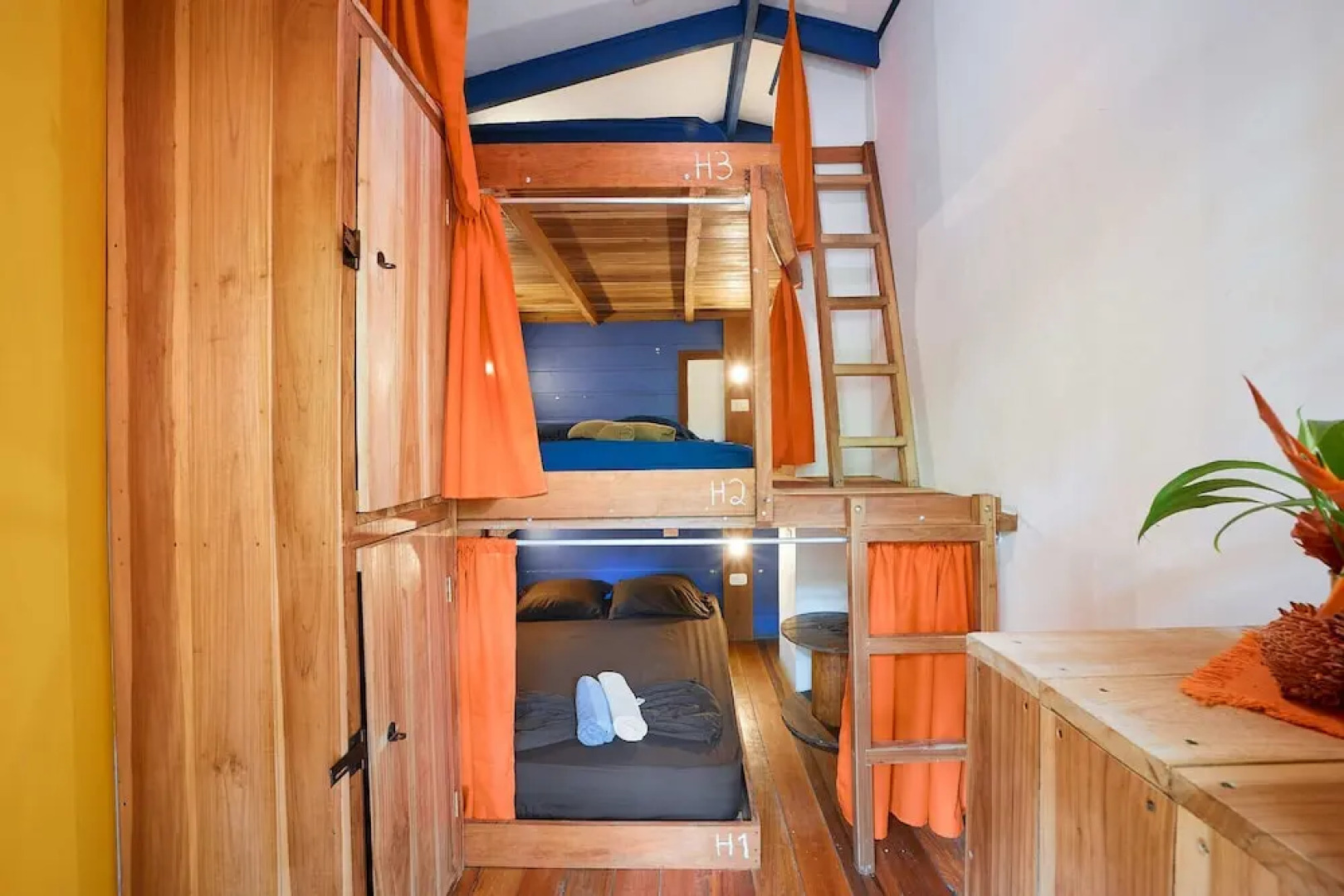 Playa 506 Beachfront Hostel