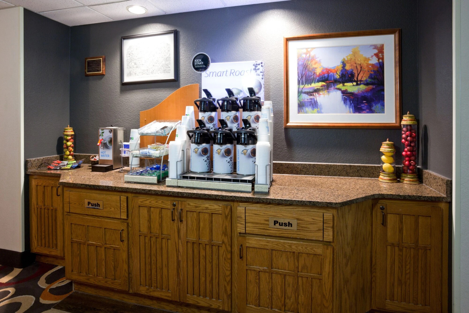 Holiday Inn Express & Suites Worthington by IHG