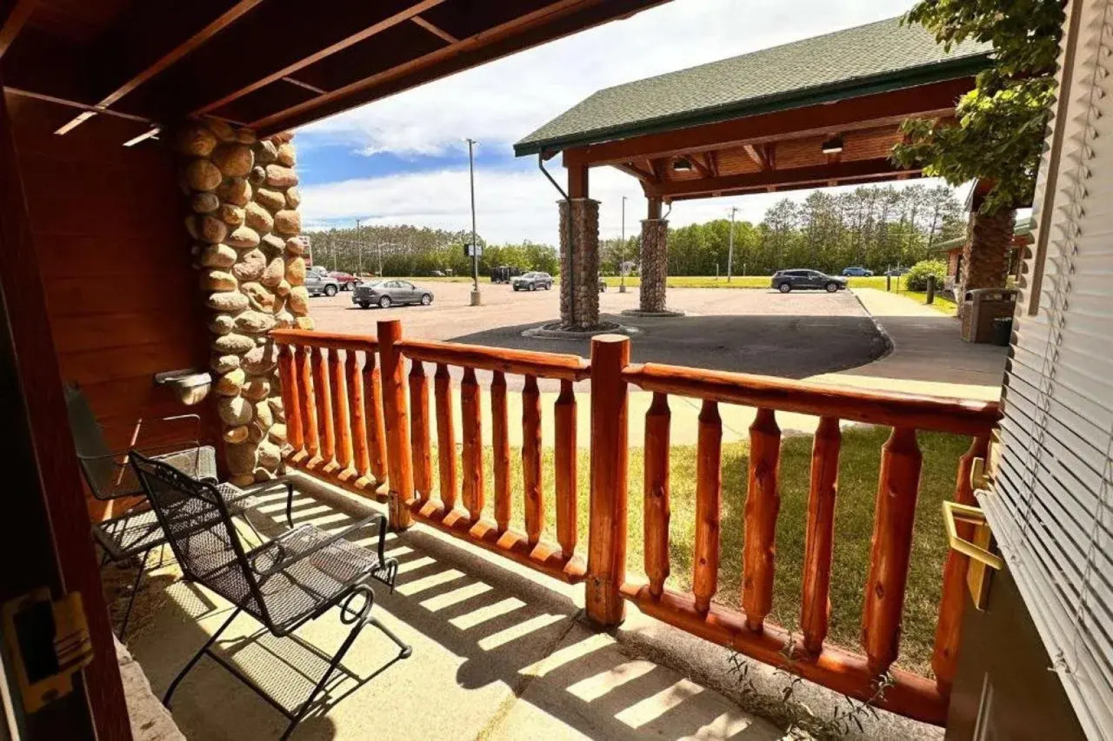 Shell Lake Lodge, a Travelodge by Wyndham