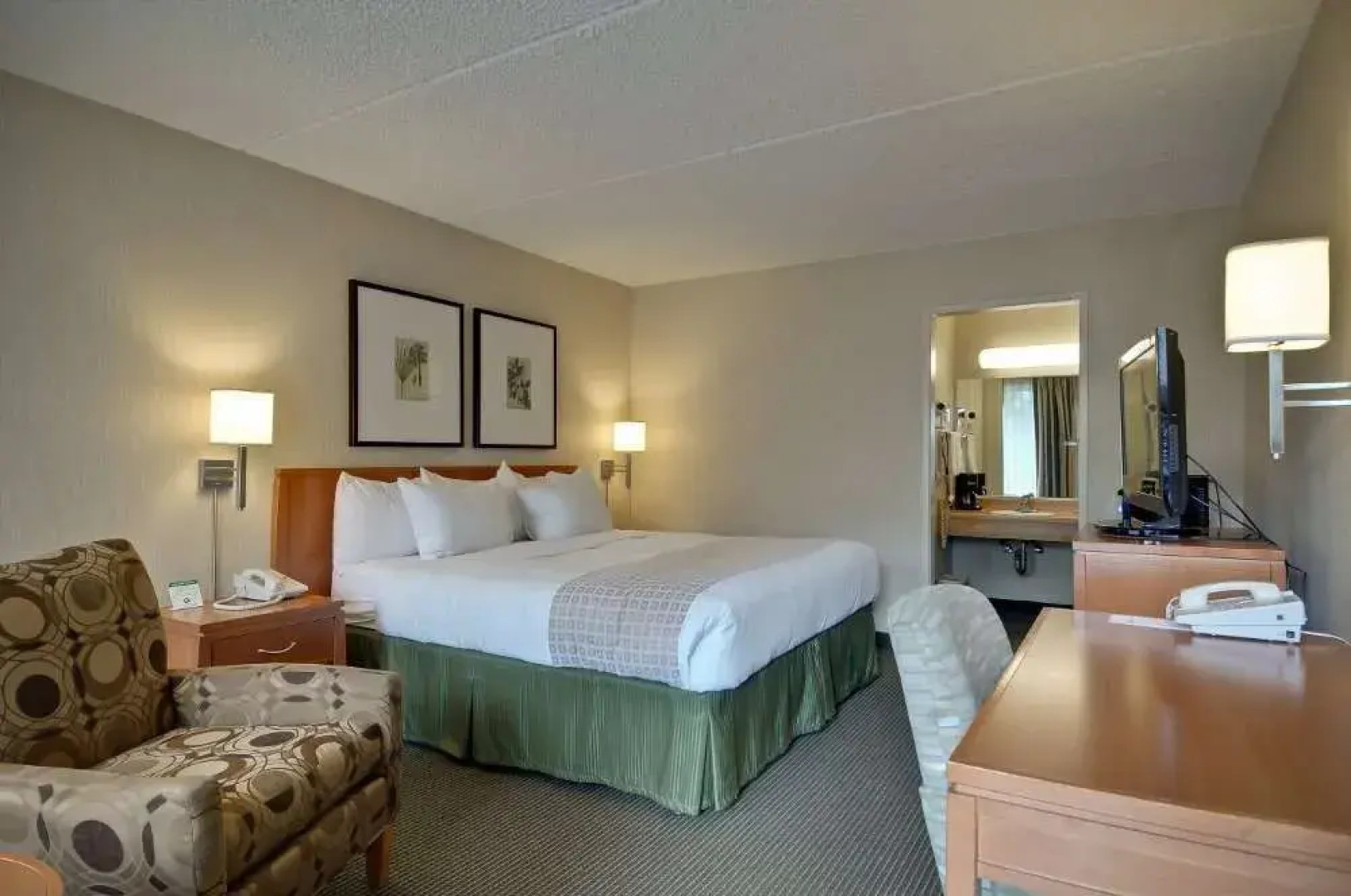 Vagabond Inn Executive Old Town