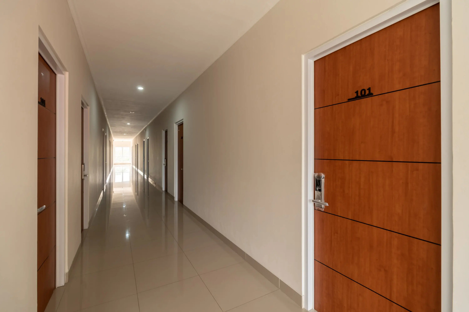 Urbanview Hotel Syariah DJ Gading Serpong