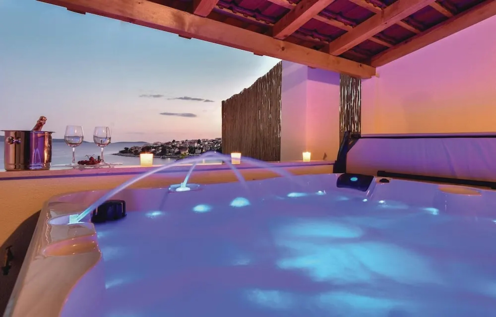 Stunning Home in Okrug Gornji With Jacuzzi, Wifi and 6 Bedrooms