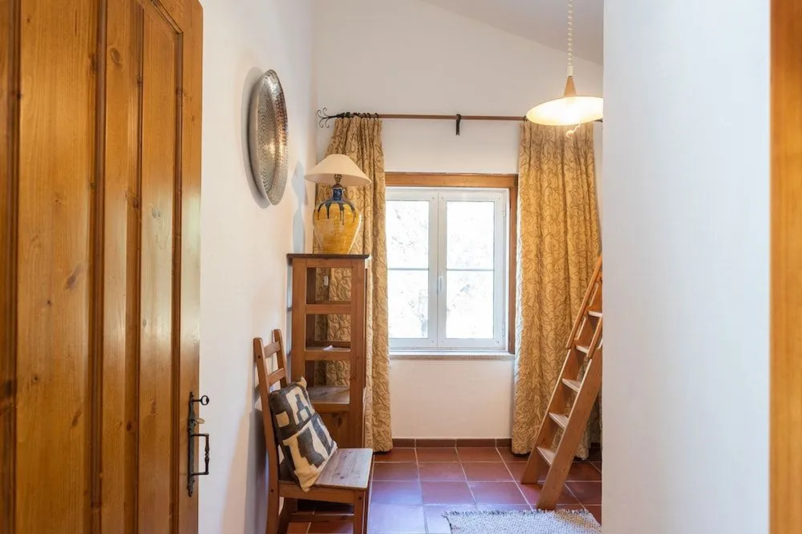 Rosa Estates The Farmhouse & Stables