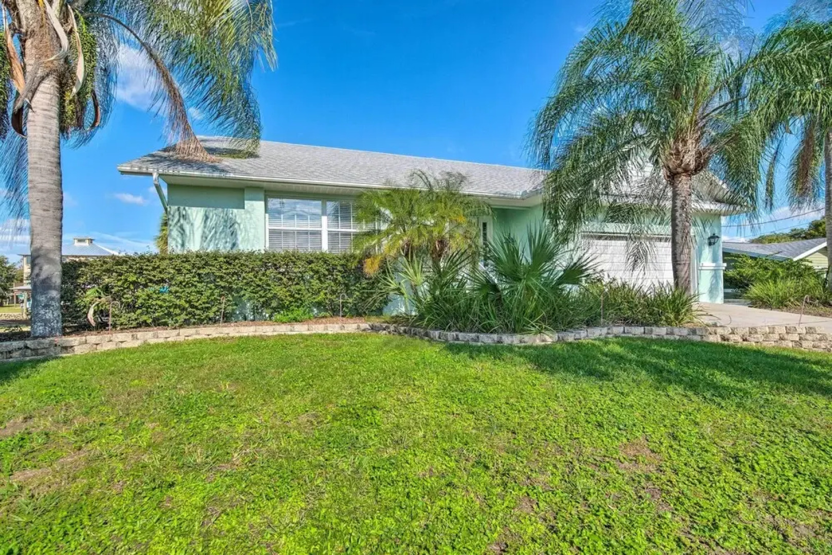 Waterfront Home w/ Dock, Kayaks, Pool + More!