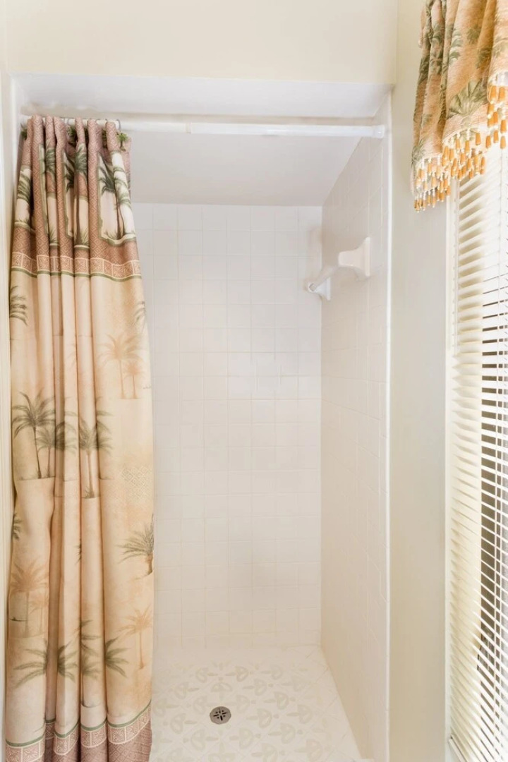 2464 Blind Pass Court