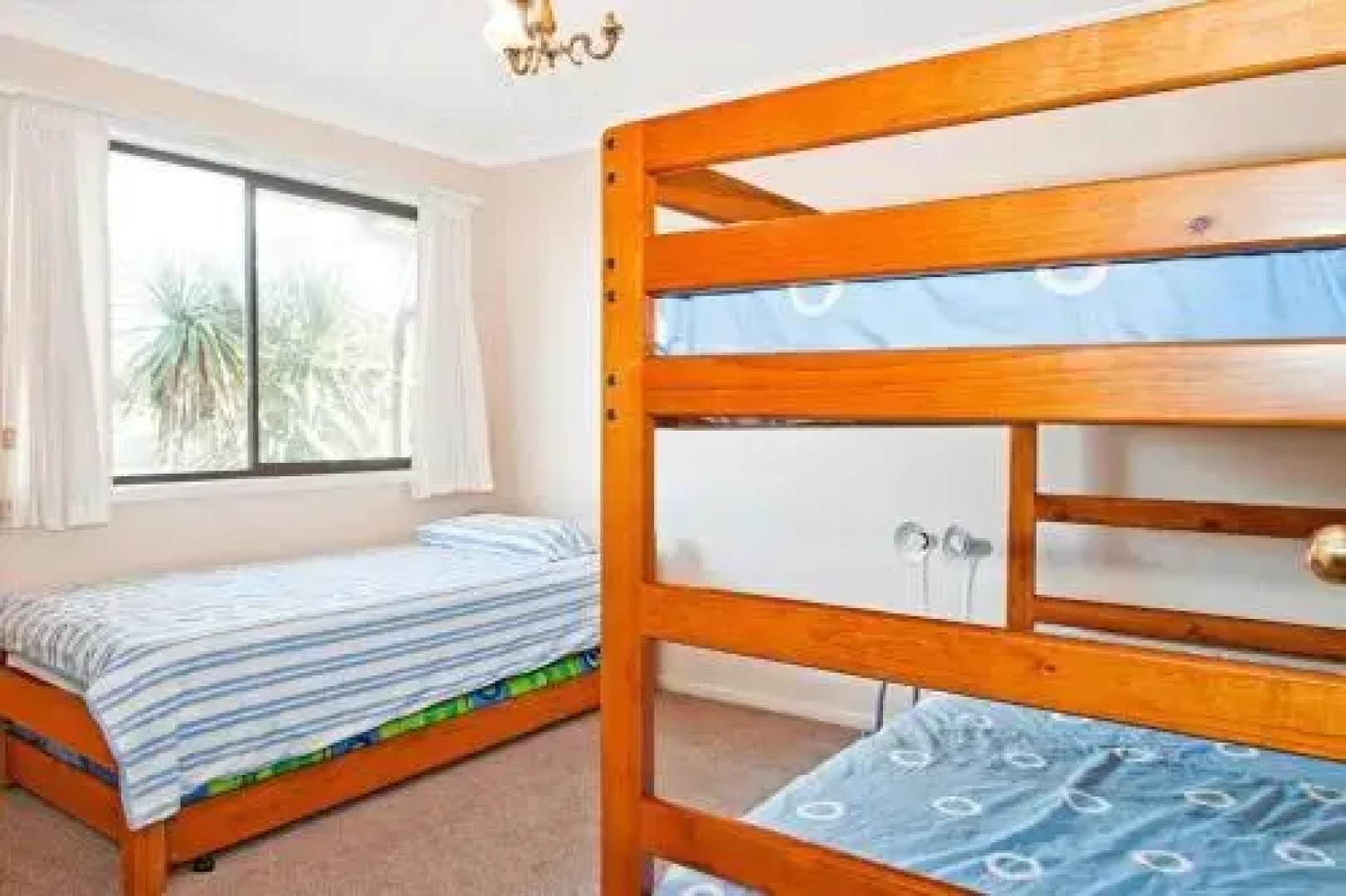 HAIS18G - Riverside Delight