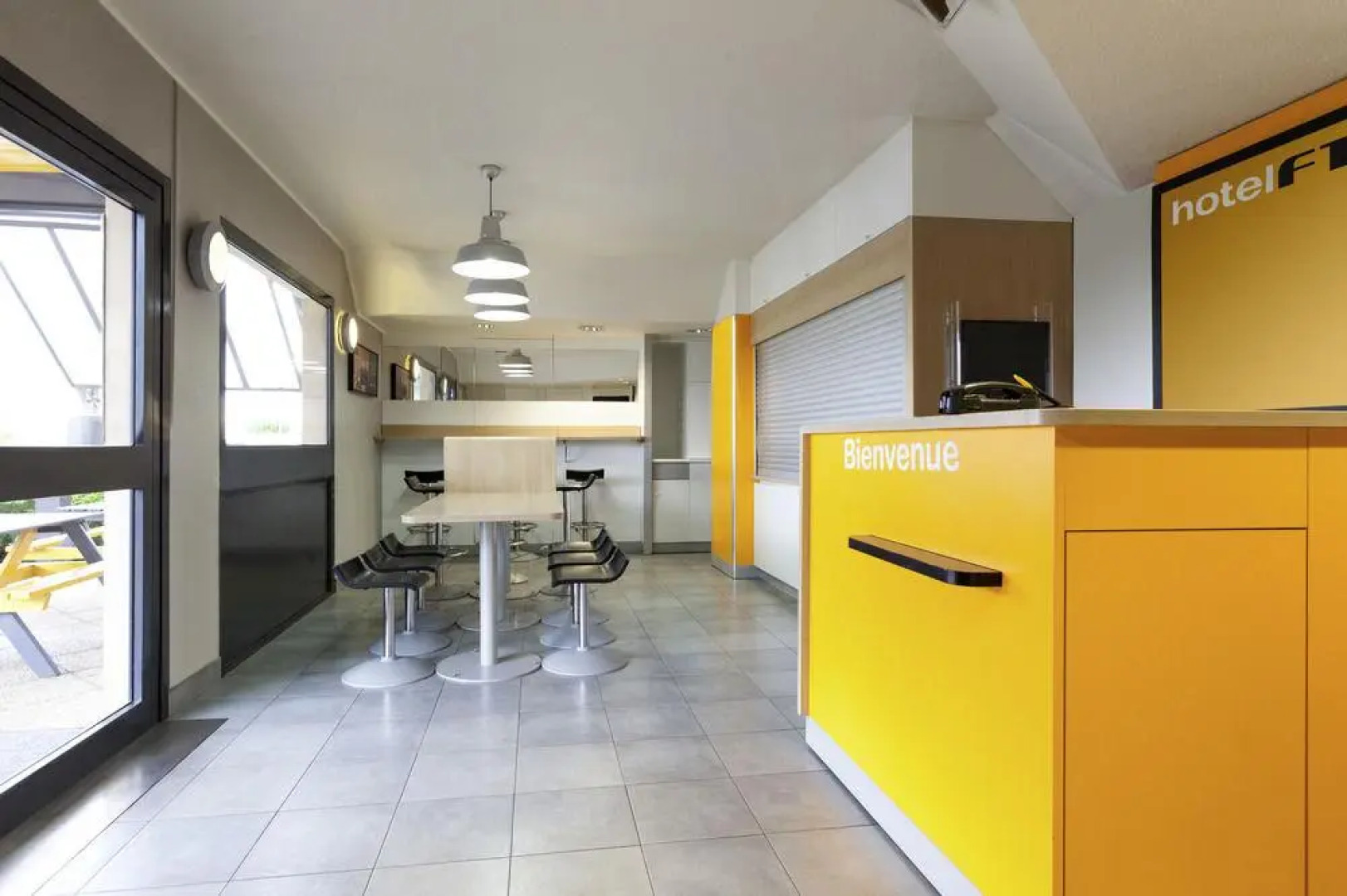 Hotelf1 Bordeaux Est Artigues