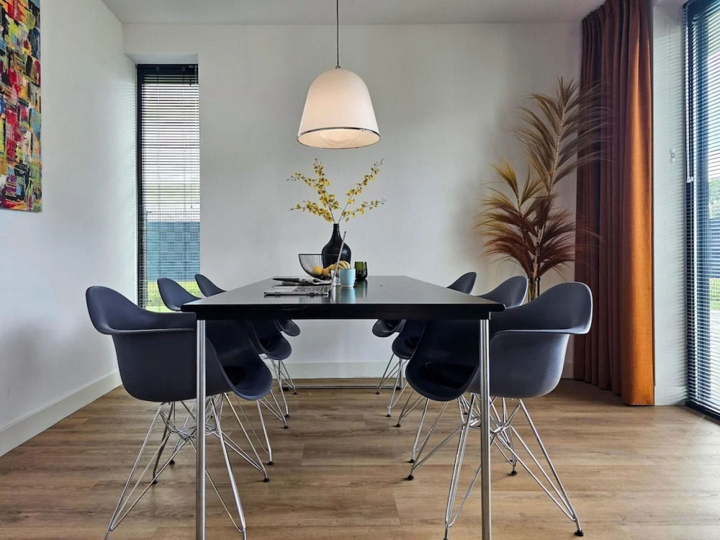 Luxury Villa With Veranda, Canoe