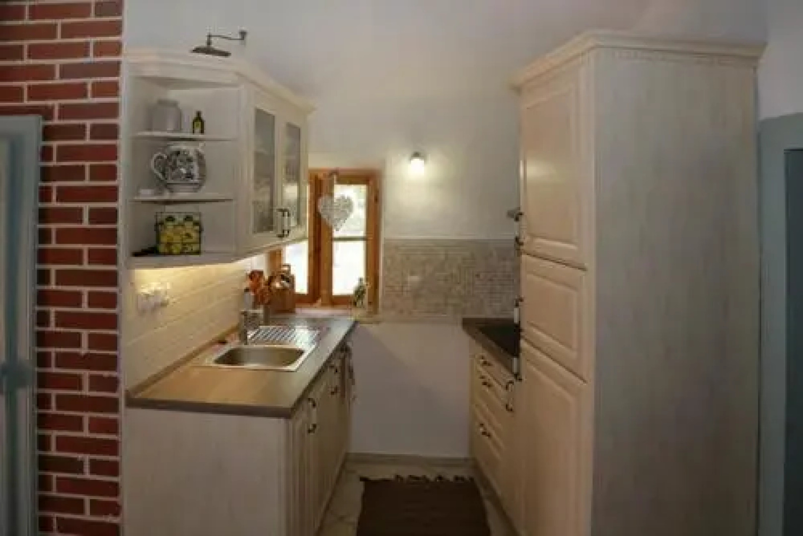 Lovely Stone Cottage Pomer