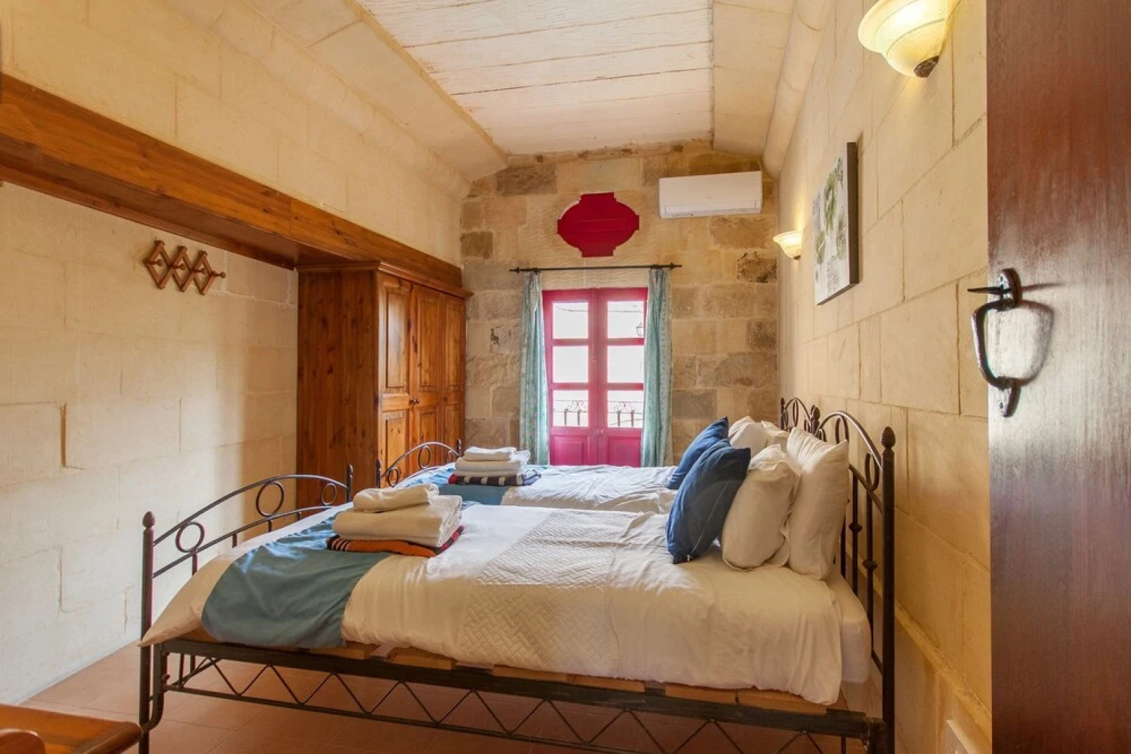 Gozitan Farmhouse Pool & Jacuzzi - PP 2