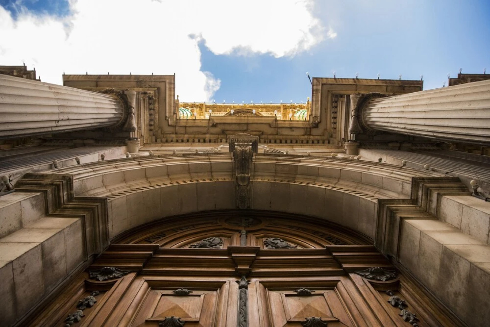 1926 Le Parisot Boutique Suites