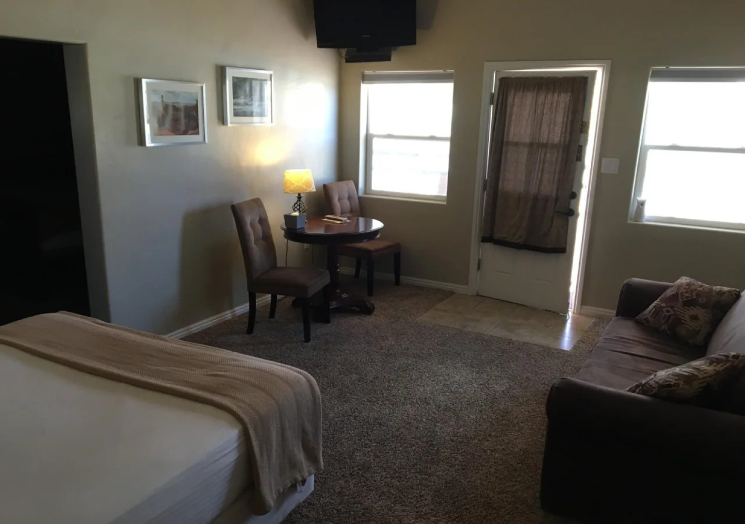 Mountain Ridge Cabins and Lodging