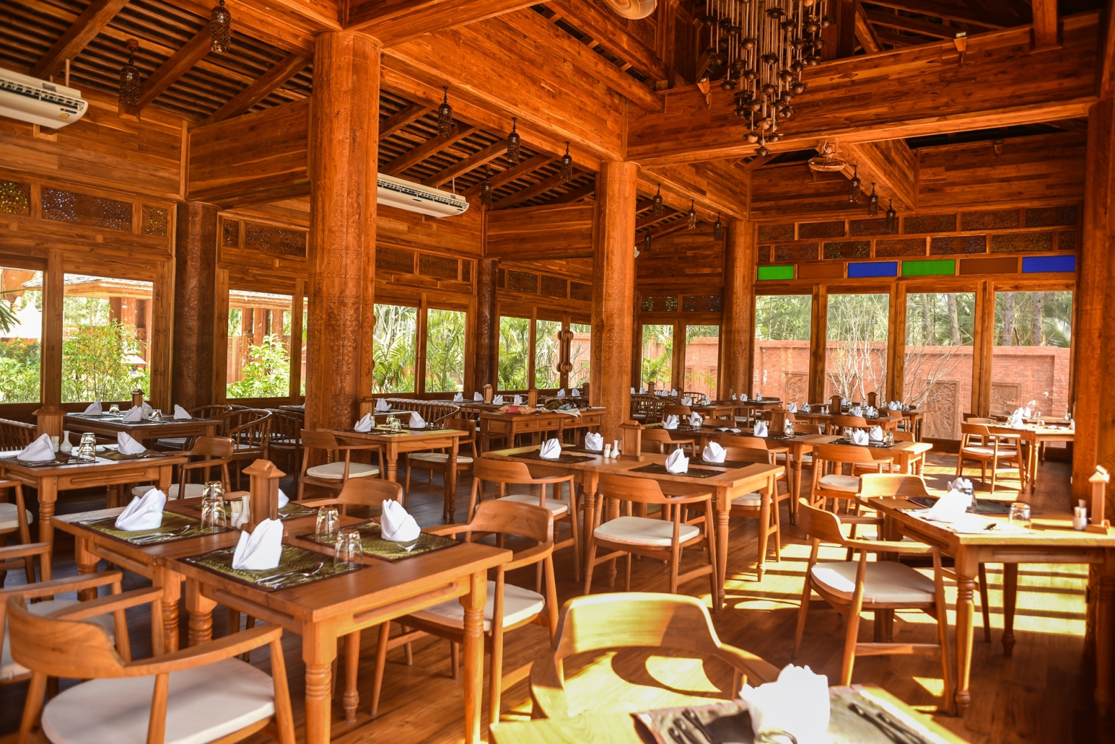 Курортный отель Santhiya Phuket Natai Resort & Spa