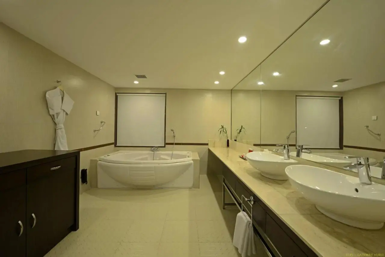 The Gateway Hotel Lakeside Hubli