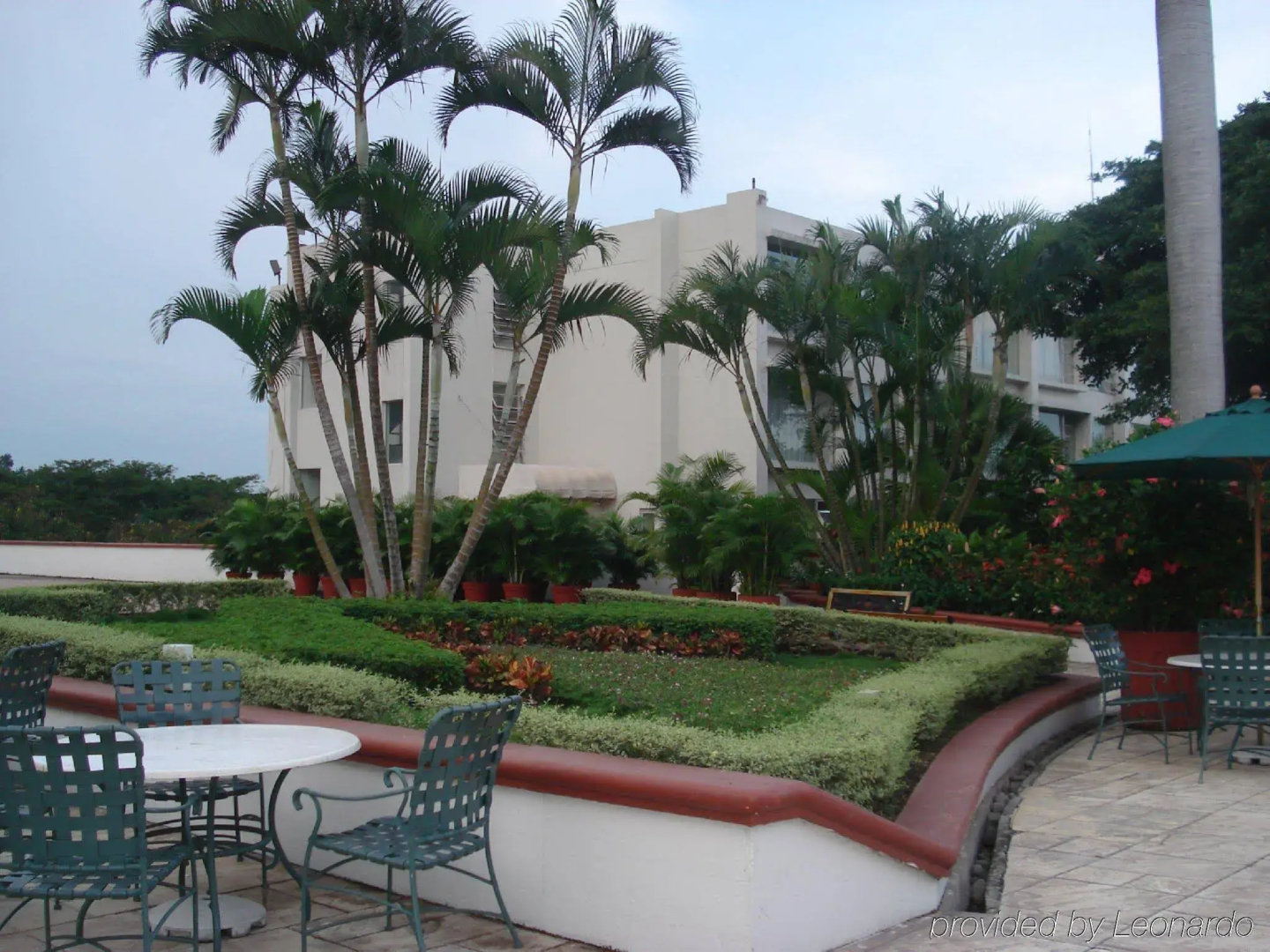 Plaza Hotel and Suites