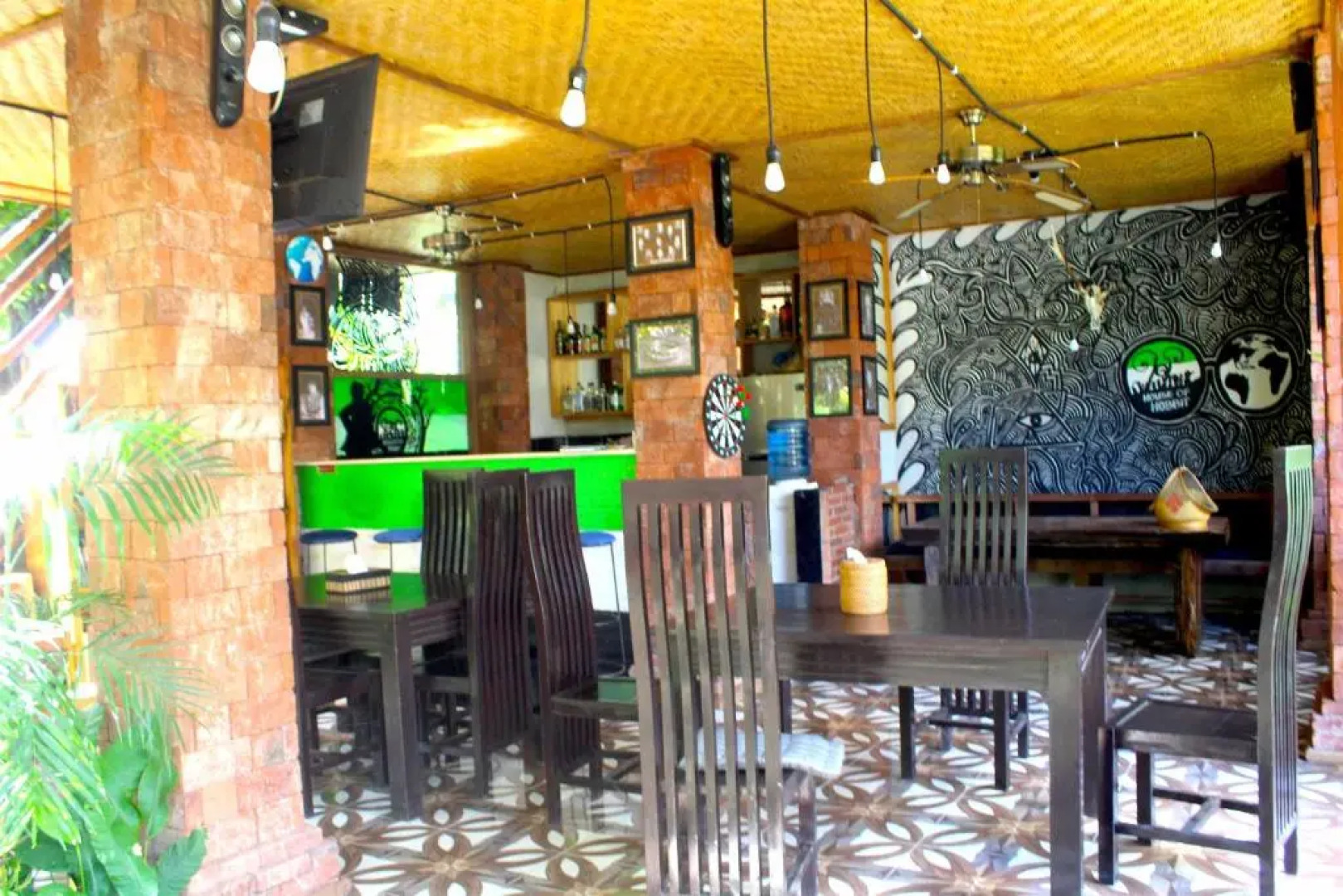 Hobbit's House Homestay