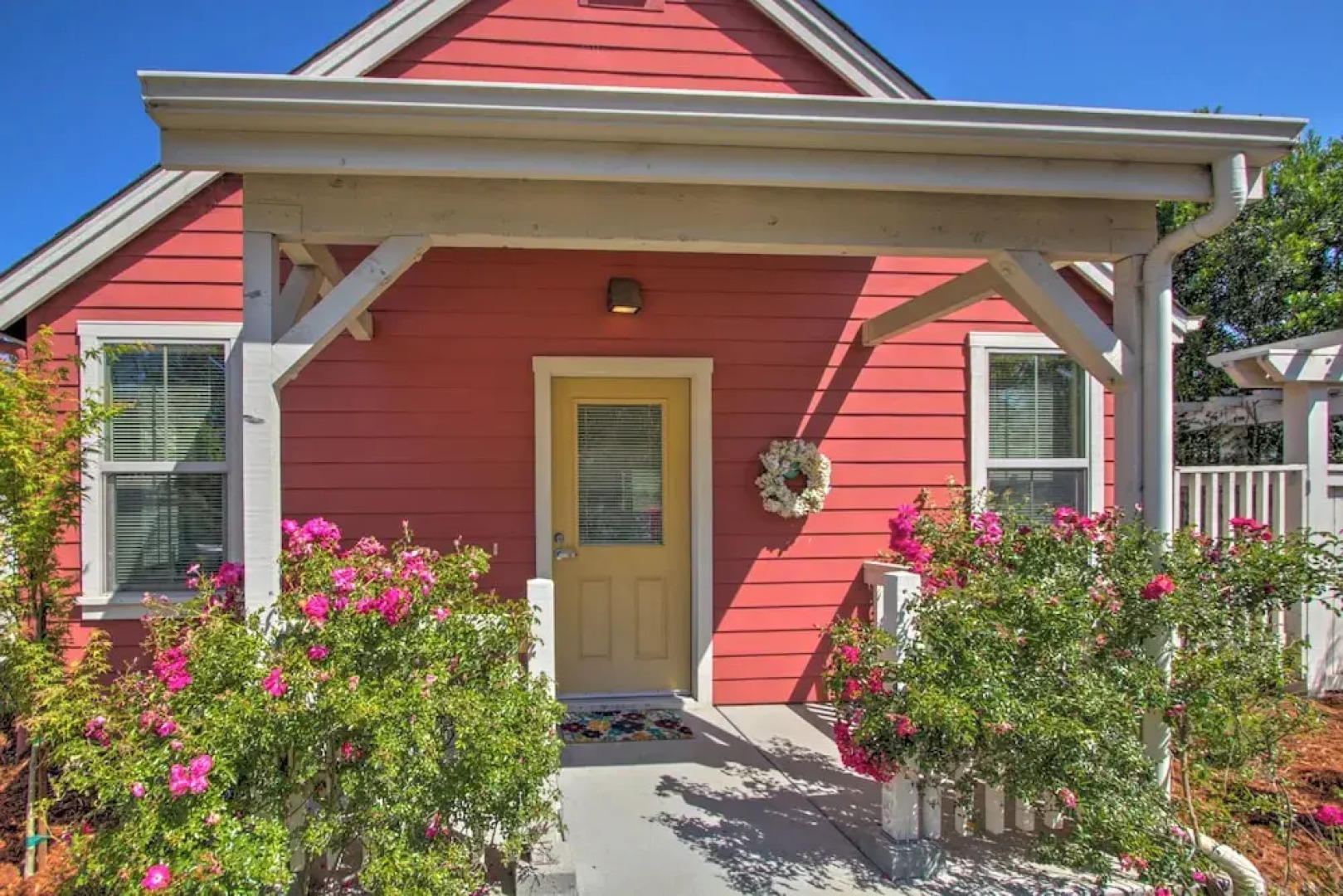 Serene Bungalow-style Home in Point Reyes Station!