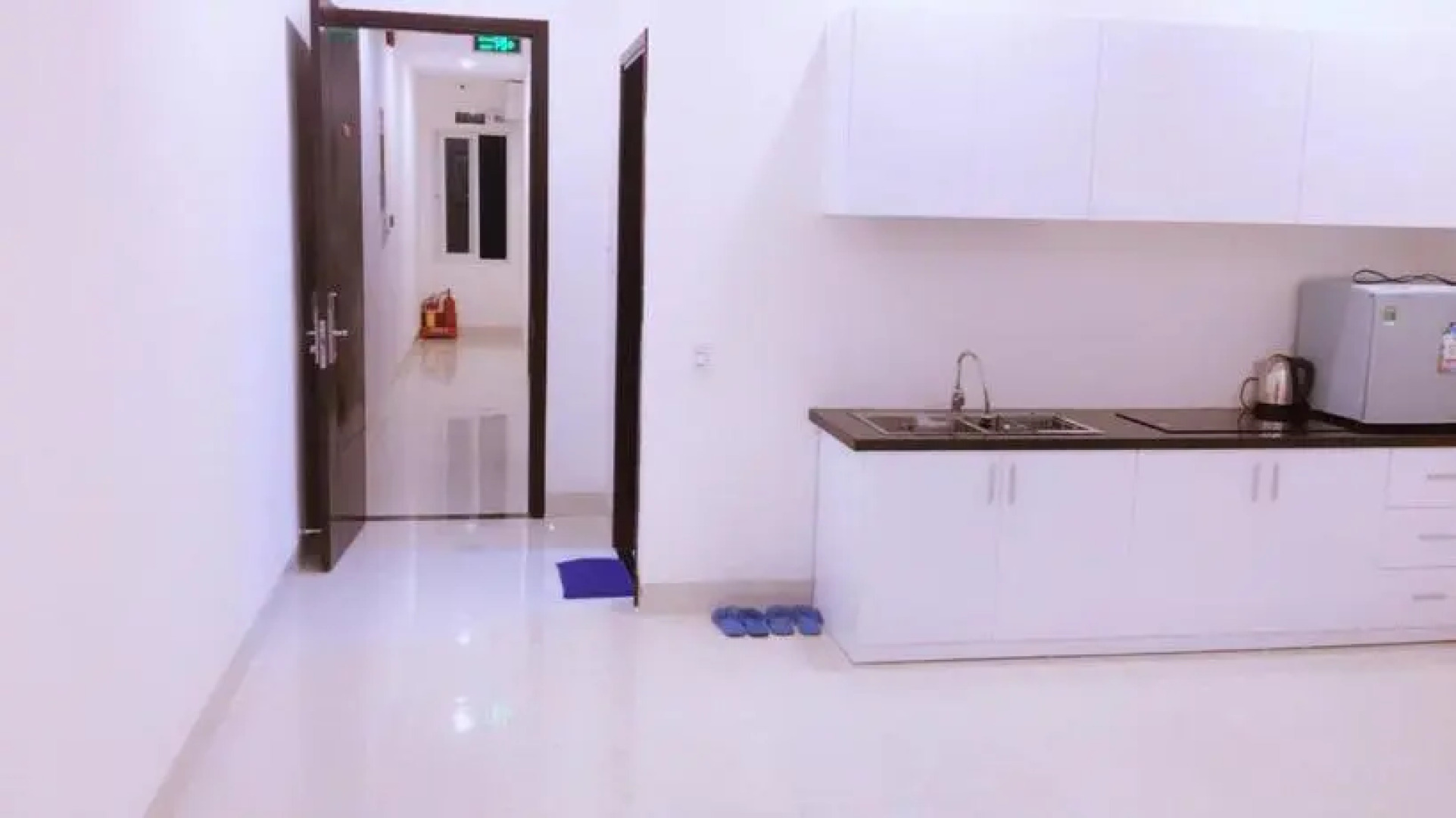 HHen Apartment Hotel