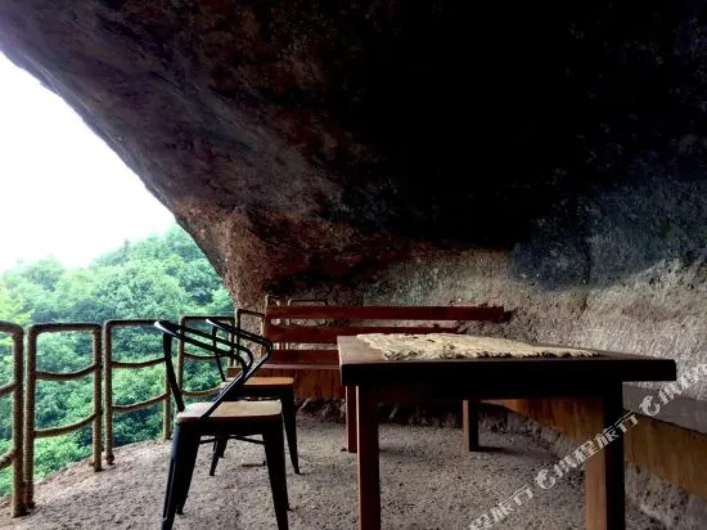 Zizai Pingjiang Wild Luxury Resort