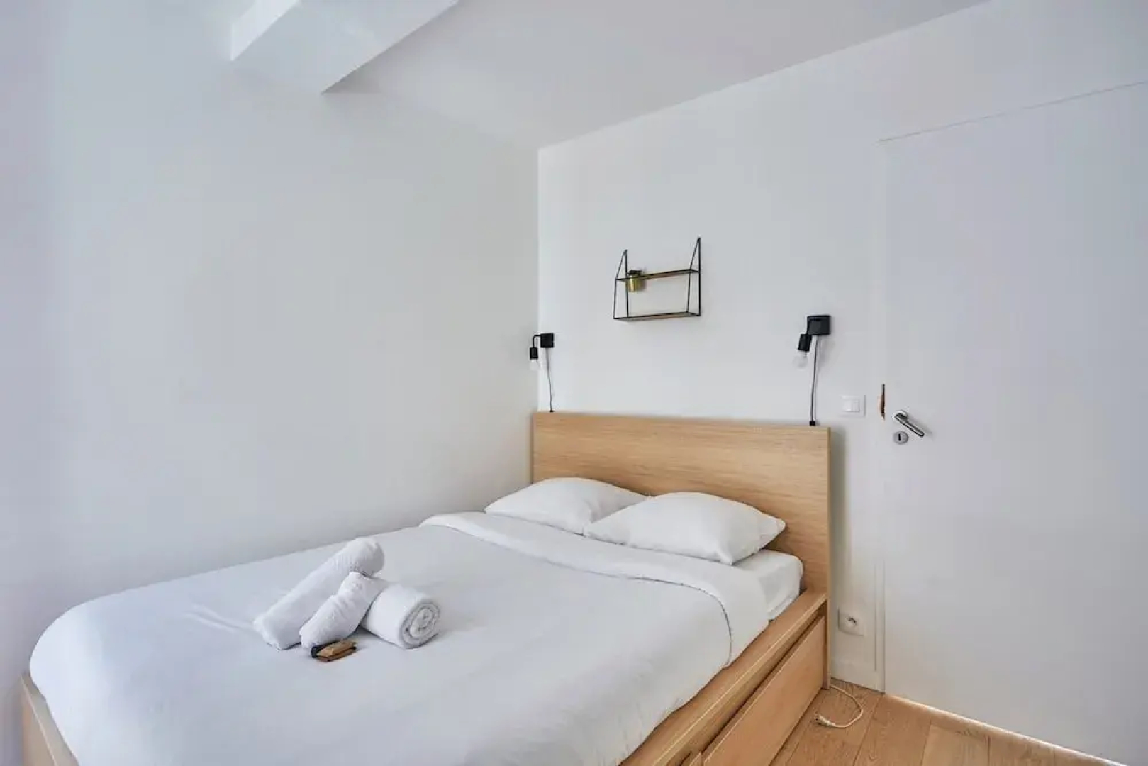 Modern Apartment Boulogne Facing "les Passages"