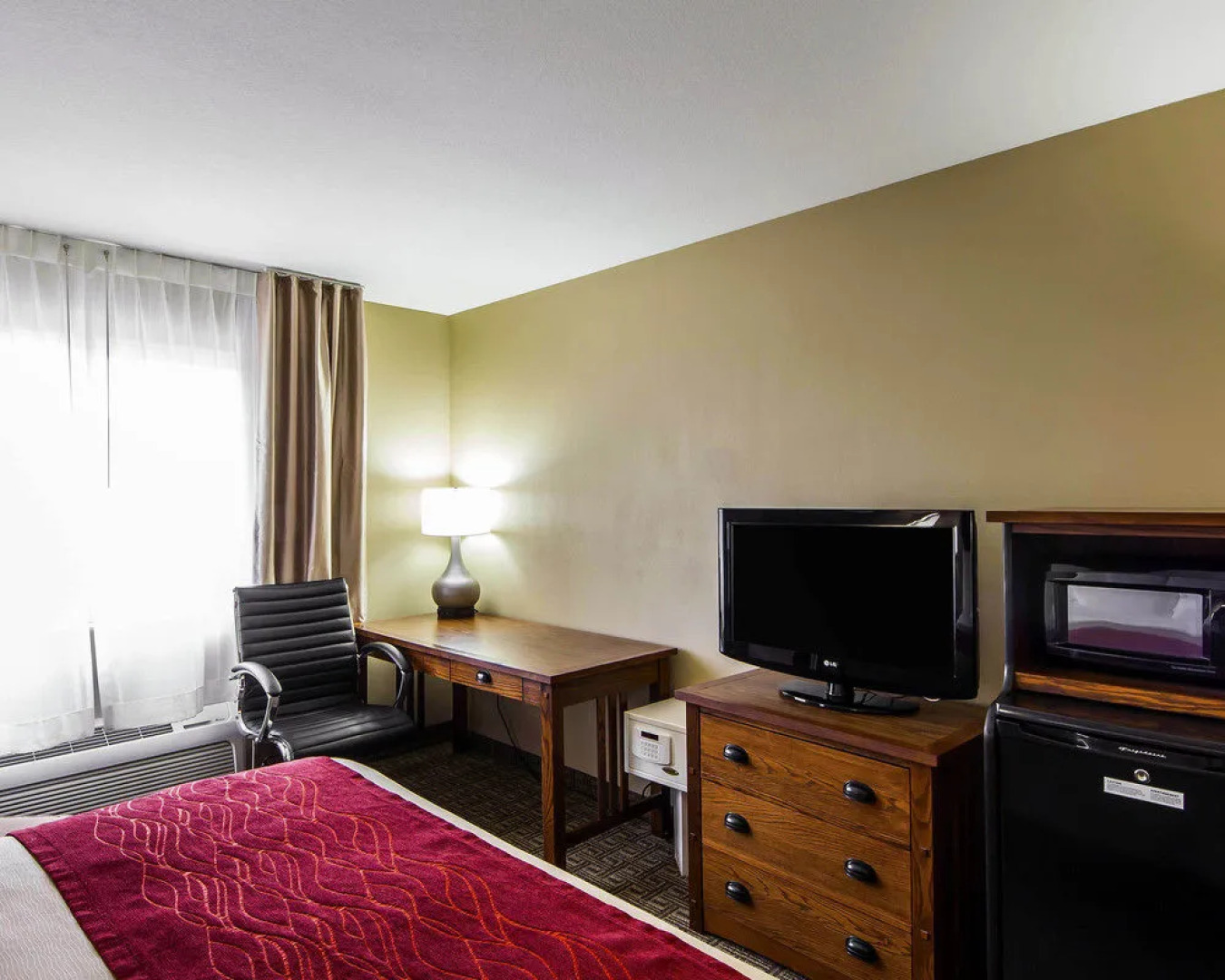 Comfort Inn & Suites