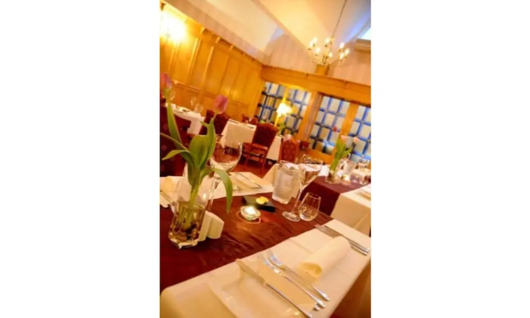 The Glen Yr Afon House Hotel