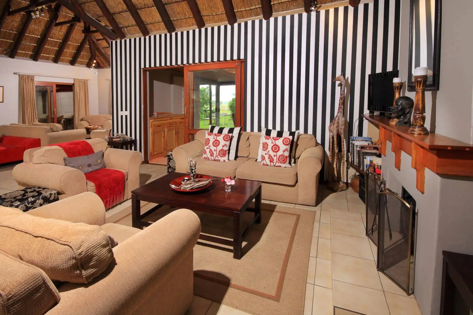 Thatchwood Country Lodge