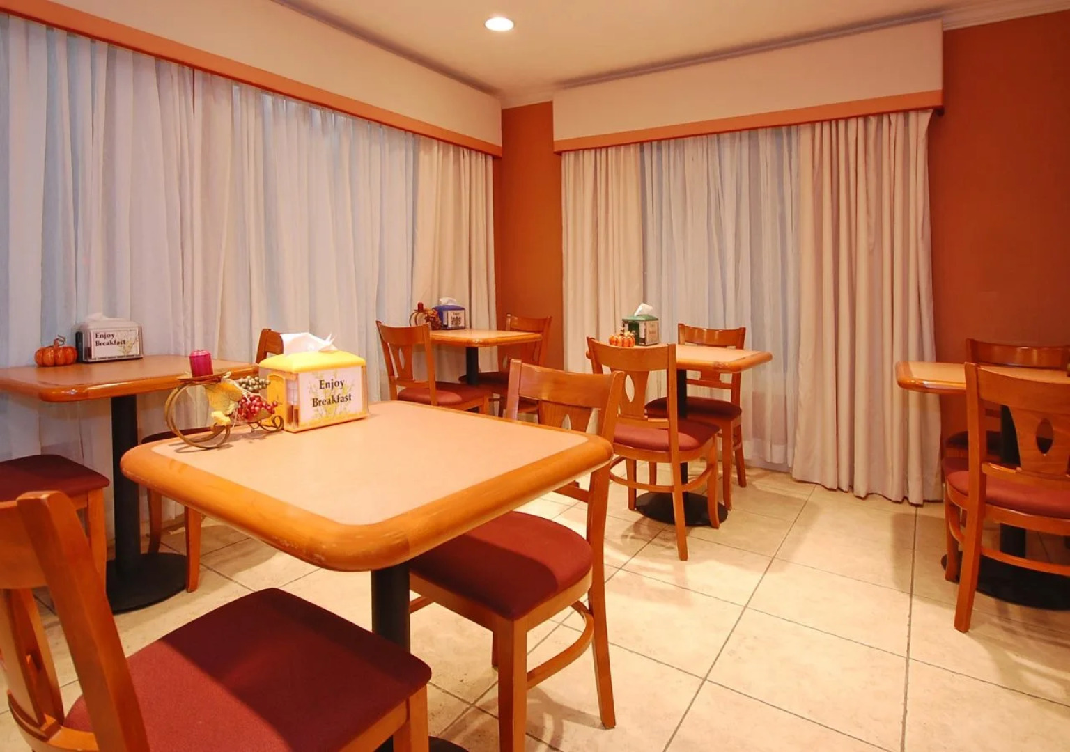 Motel 6 Hillsville, VA