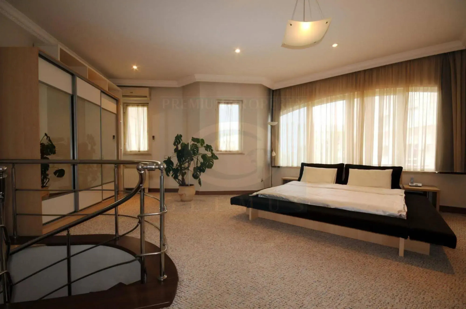 Комплекс First Choice Apartments