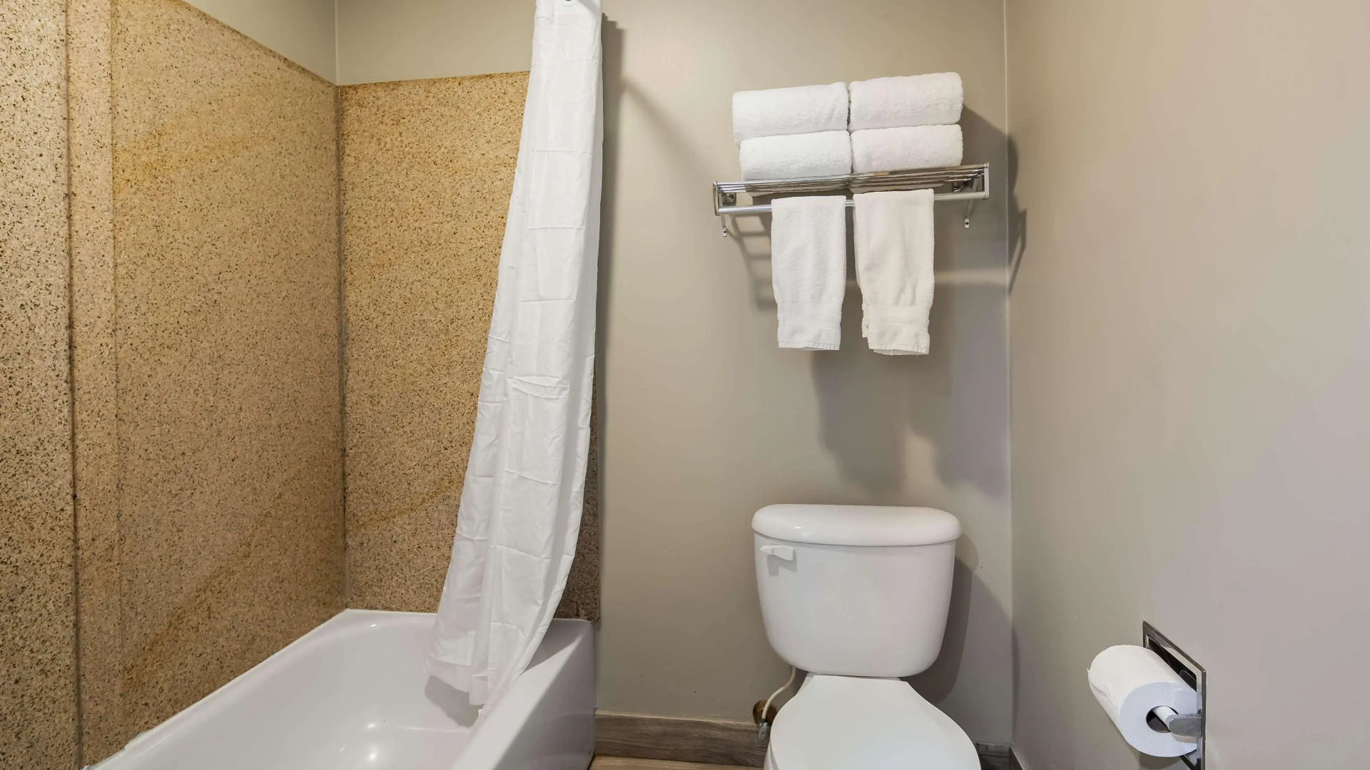 Best Western Plus Newport News Inn & Suites