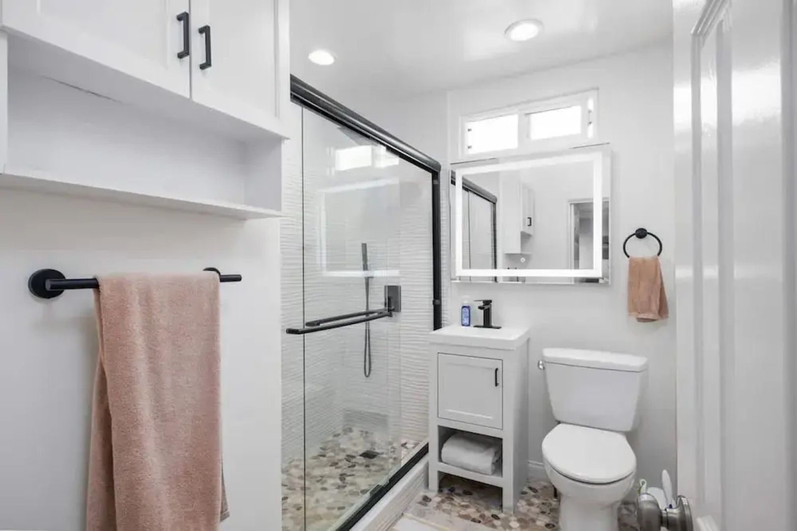 Beachside Bungalow 5 Minute Walk From the Shore